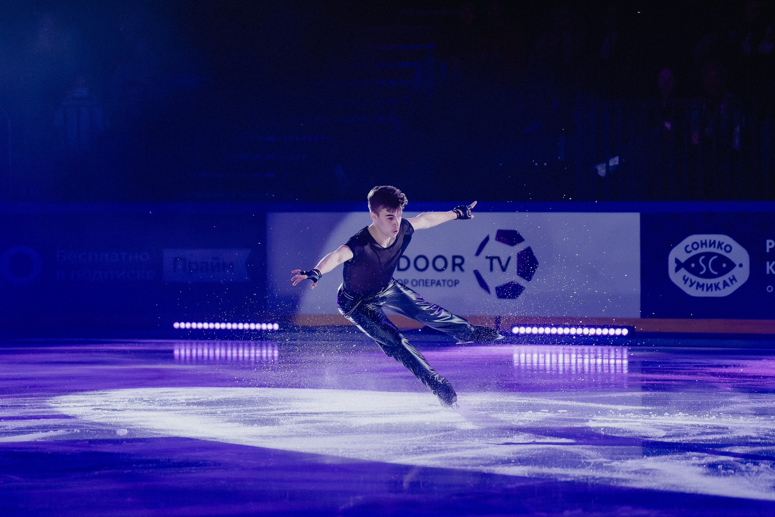 Шоу Этери Тутберидзе в Новосибирске. Воробьева Ксения — Спортивный и танцевальный фотограф Новосибирск