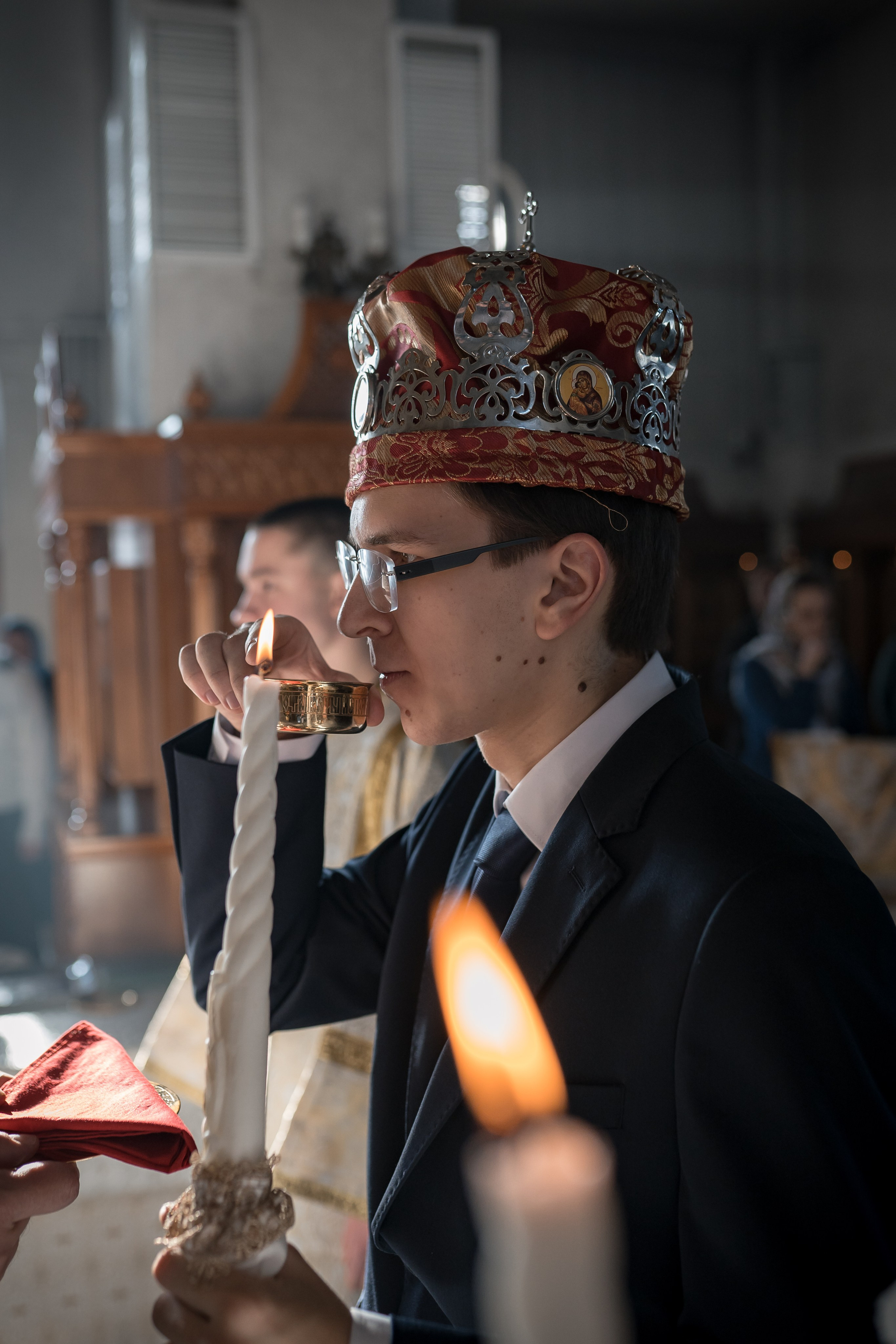 крещение венчание фотограф на венчание фотограф на крещение невеста свадьба обручальное кольцо медовый месяц православие венчание молодожены