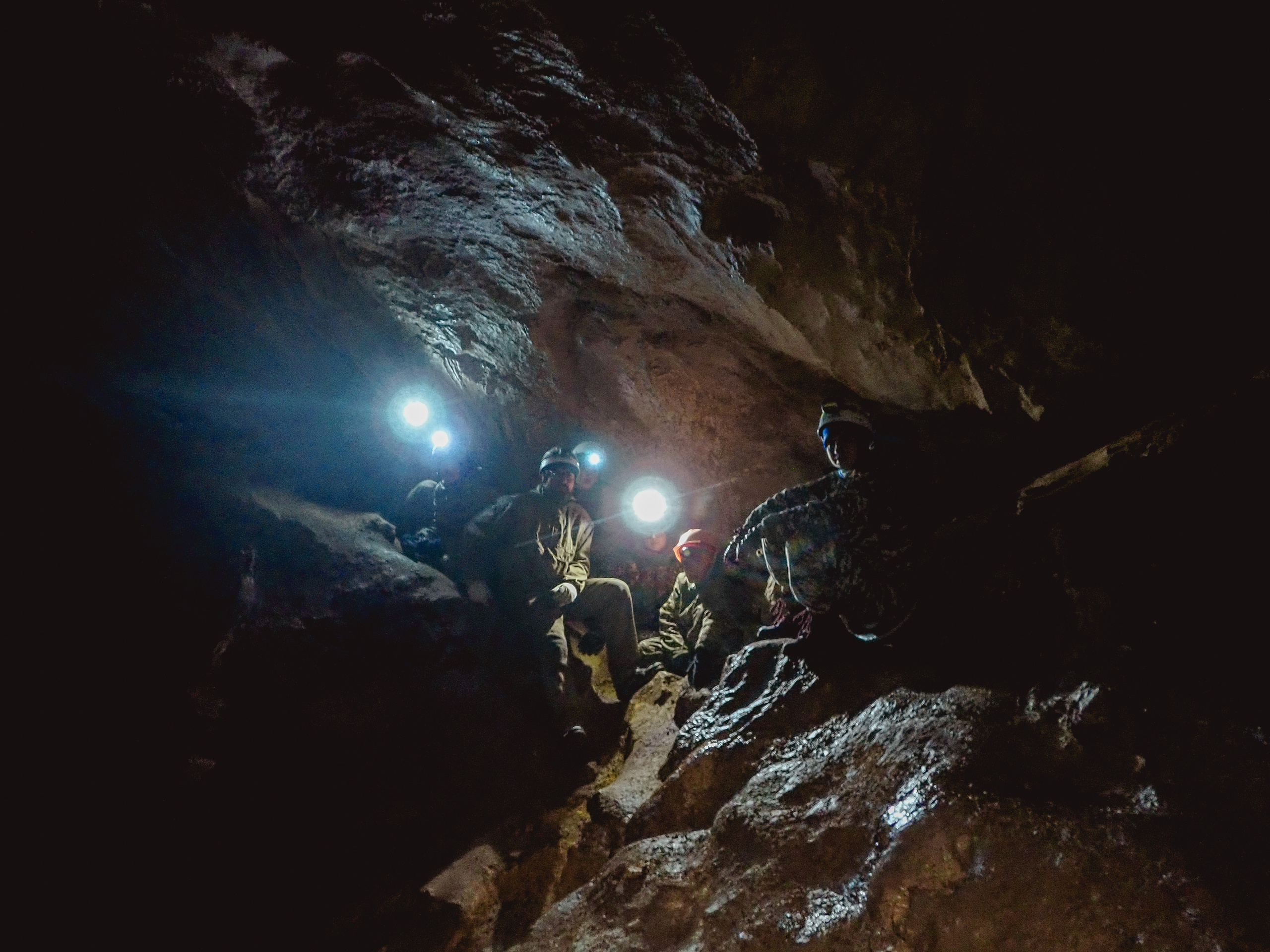 Пещерные чародеи. Детские программы Школа безопасности Новосибирск