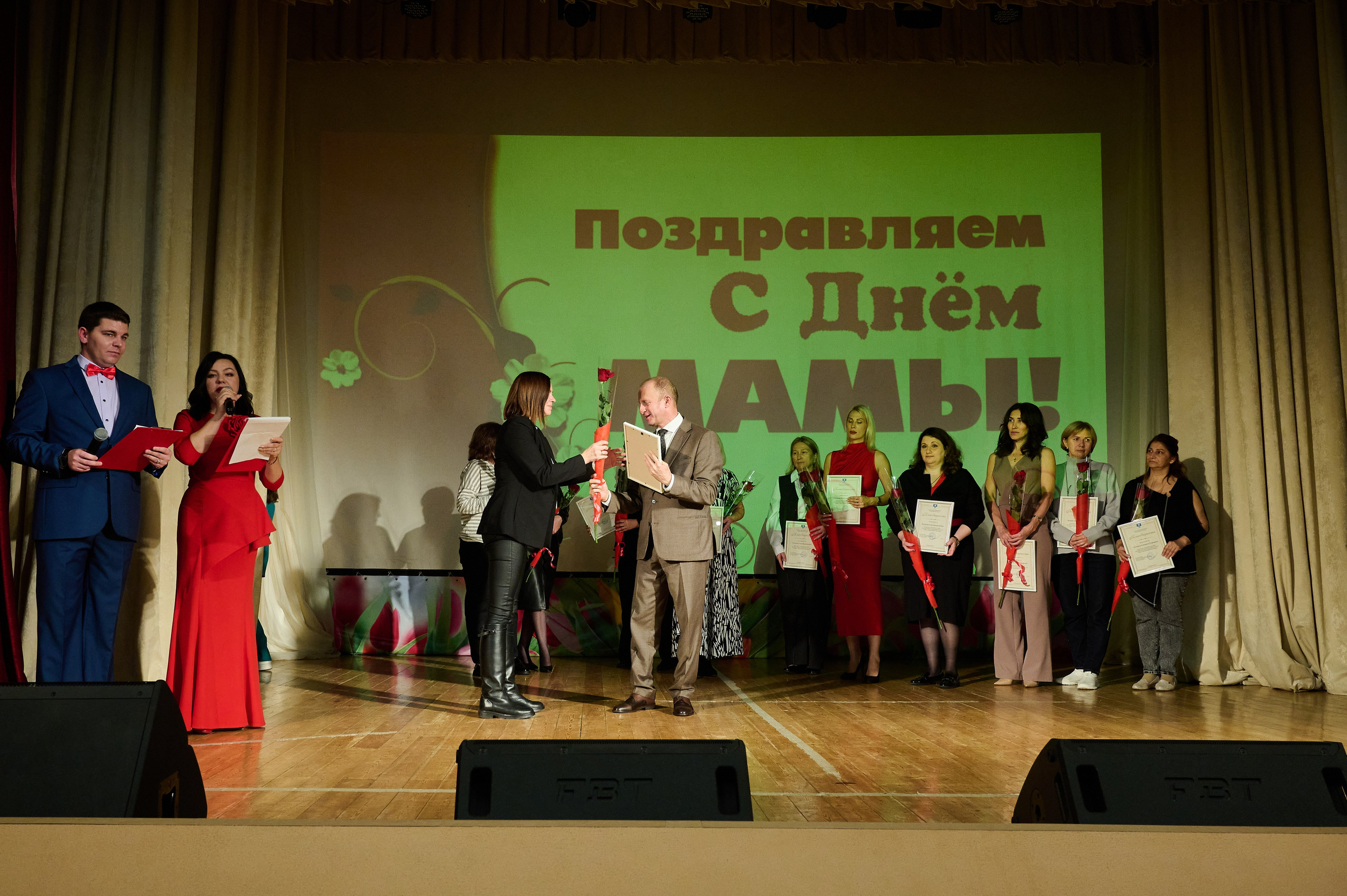 День матери Кабардинка. Жизнь курорта Кабардинка в фотографиях