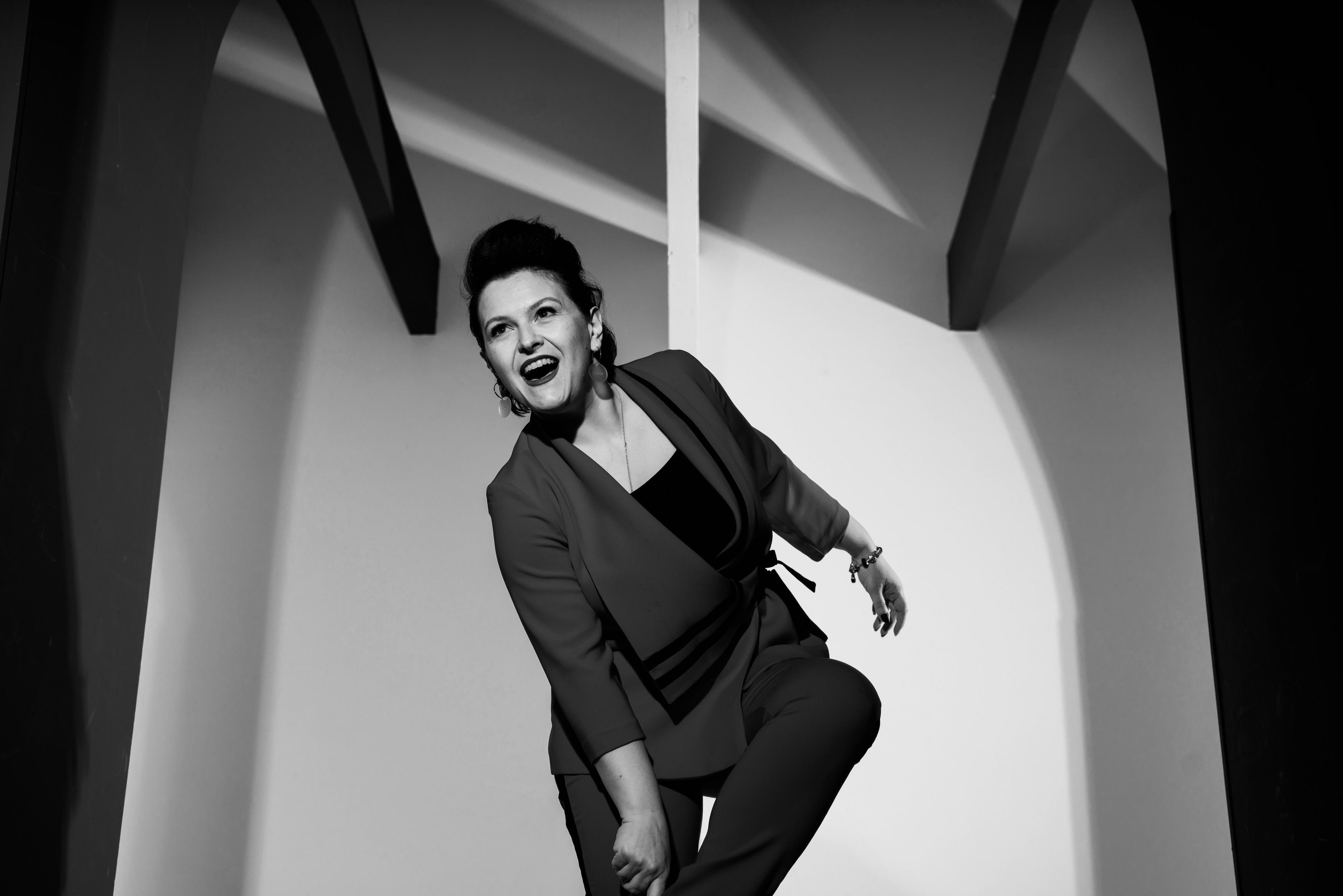 Людмила Тихонова