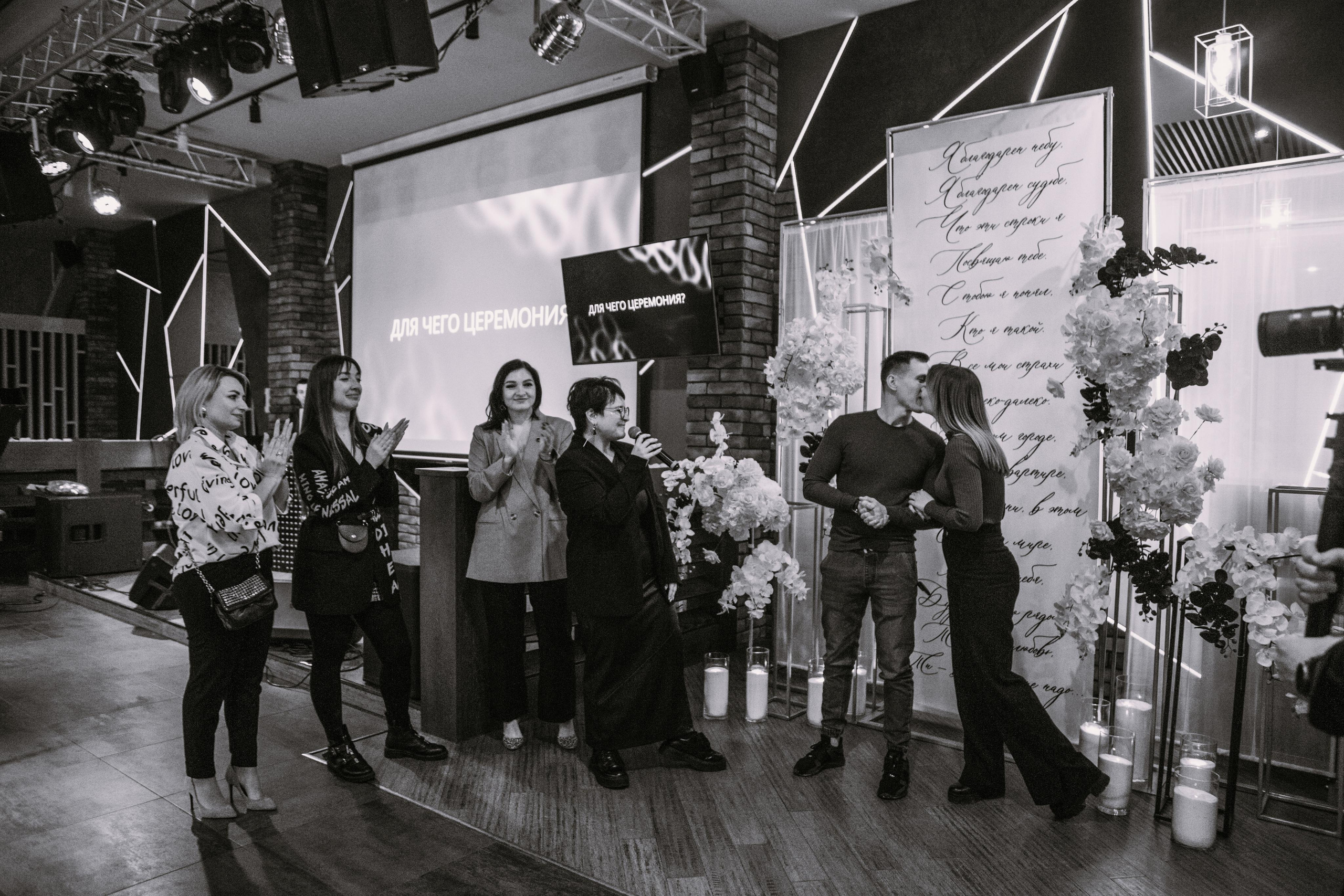 Людмила Тихонова