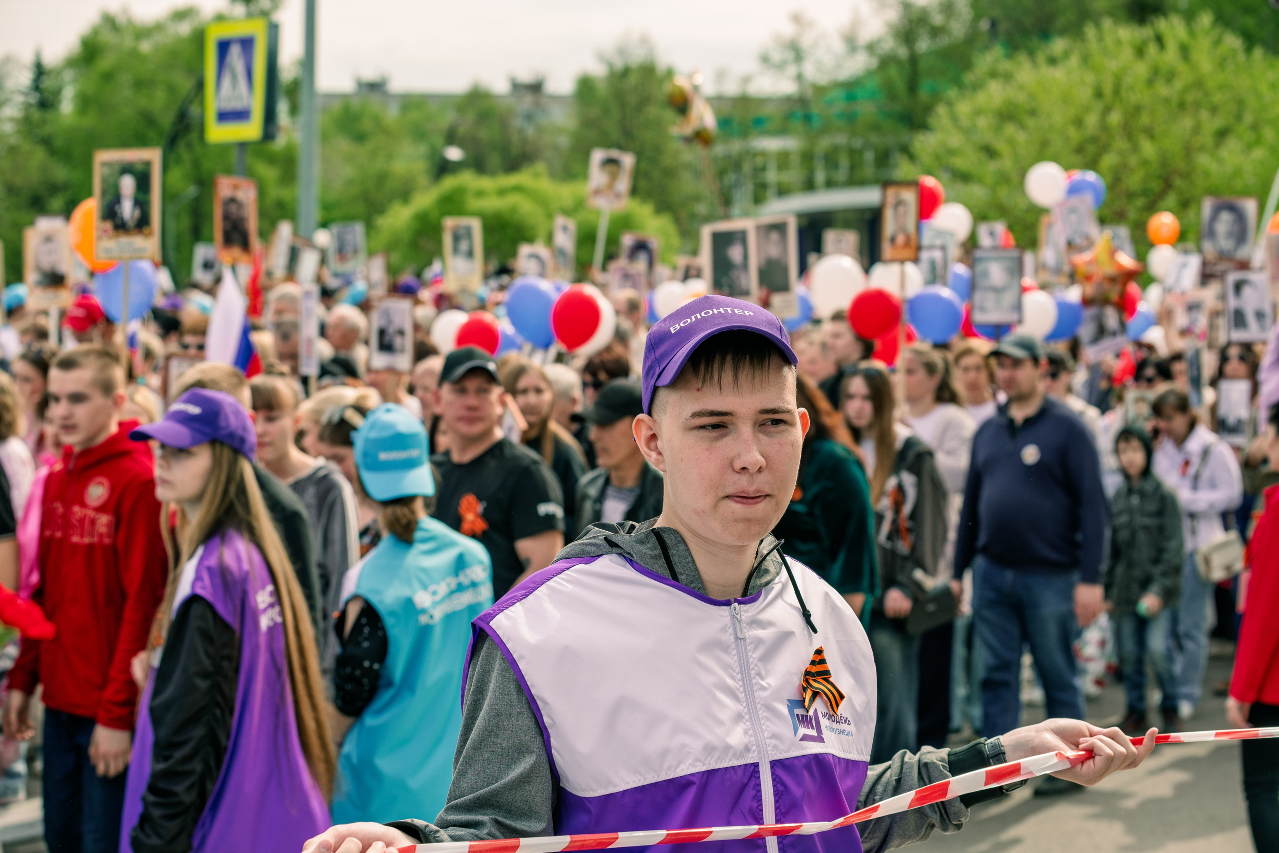 День Победы в Новокузнецке, 2025 год. Антон Непочатых — Большой мужской фотограф