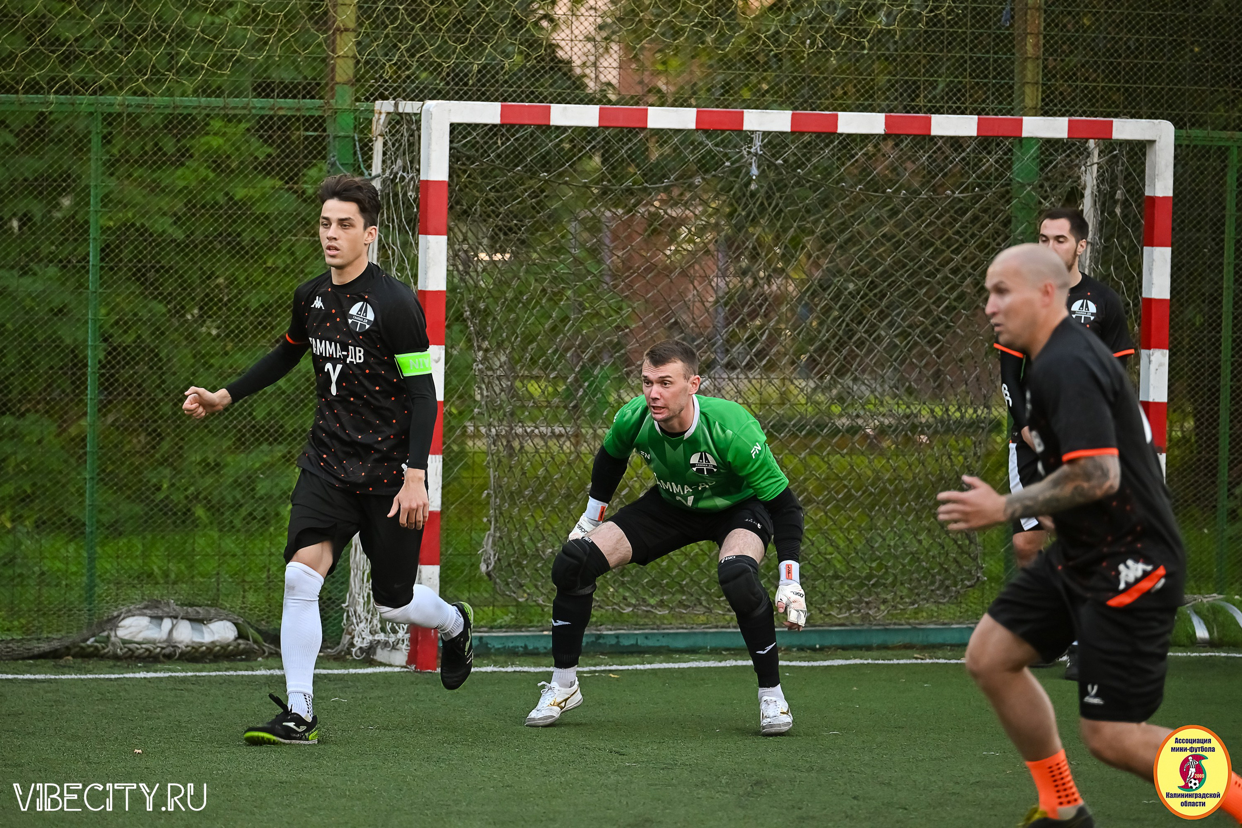 ИГРЫ МИНИ-ФУТБОЛЬНОЙ И КОРПОРАТИВНОЙ ЛИГИ. VIBECITY.RU Вайб Сити Ру Фоторепортажи Фотоотчеты Калининград