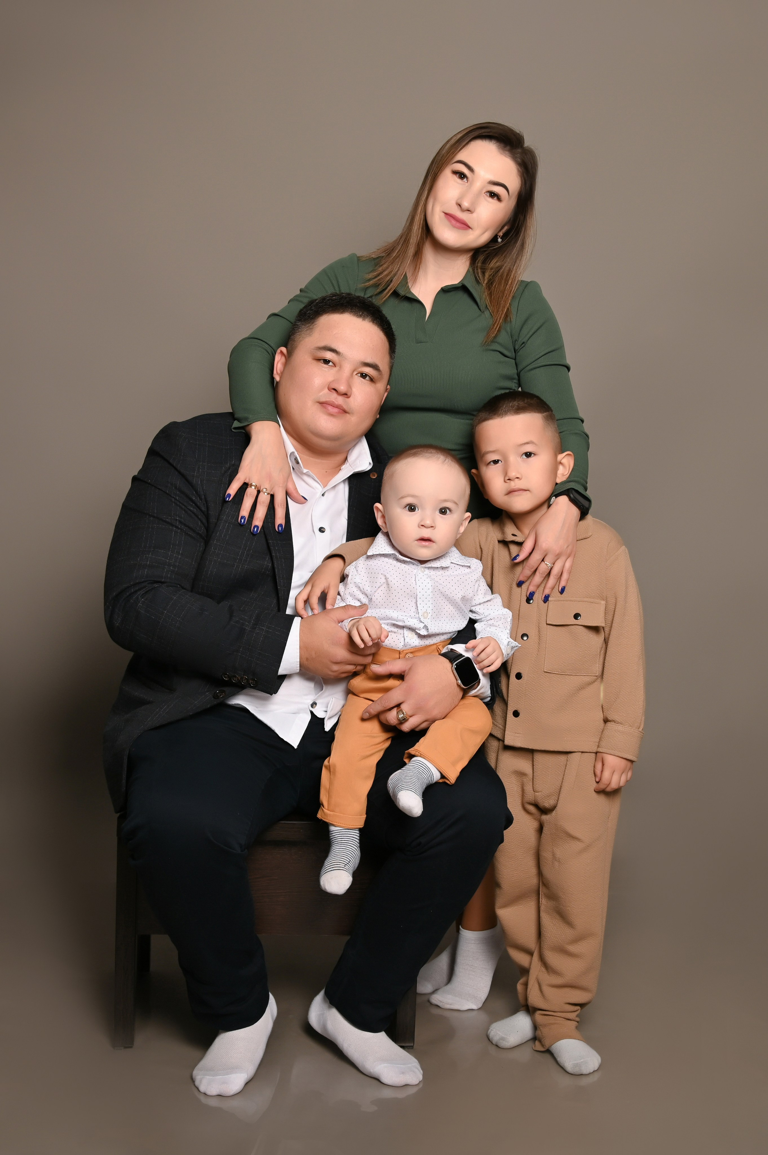 Семейные фотосессии. Фотограф Новорожденных и семейный Элла Огай г. Сатпаев