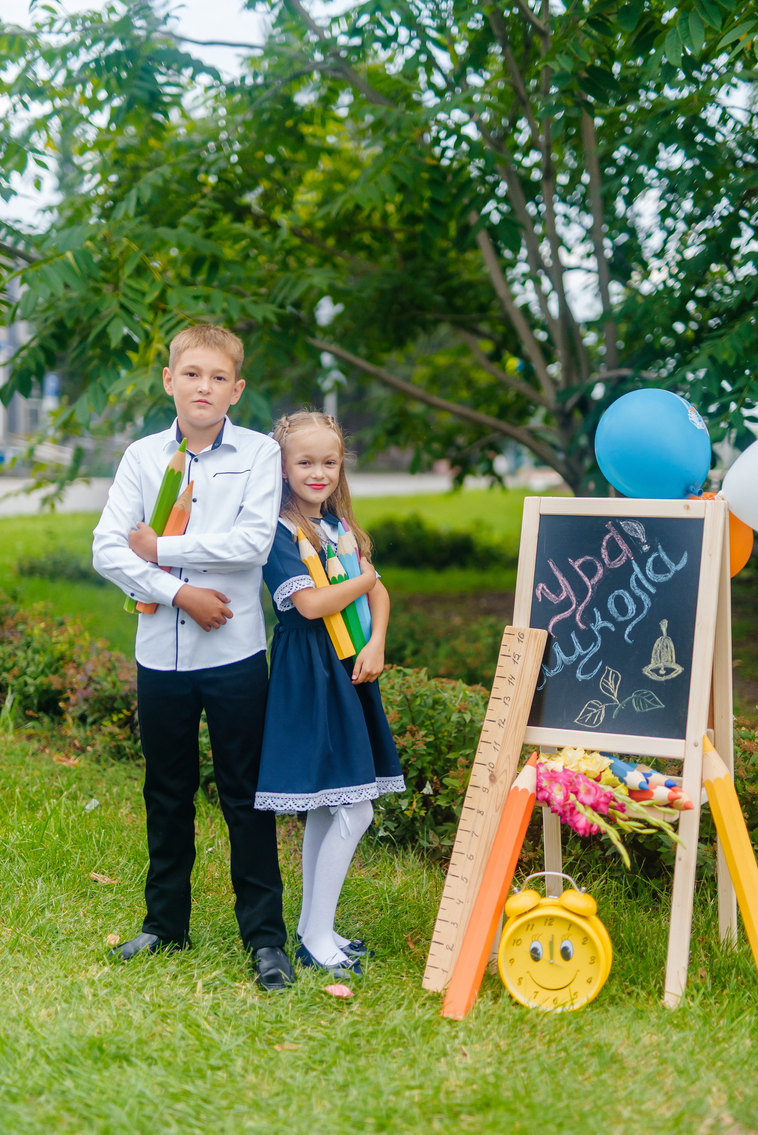 Фотопроект «Здравствуй, школа» для начальных классов. Семейный фотограф в Барнауле