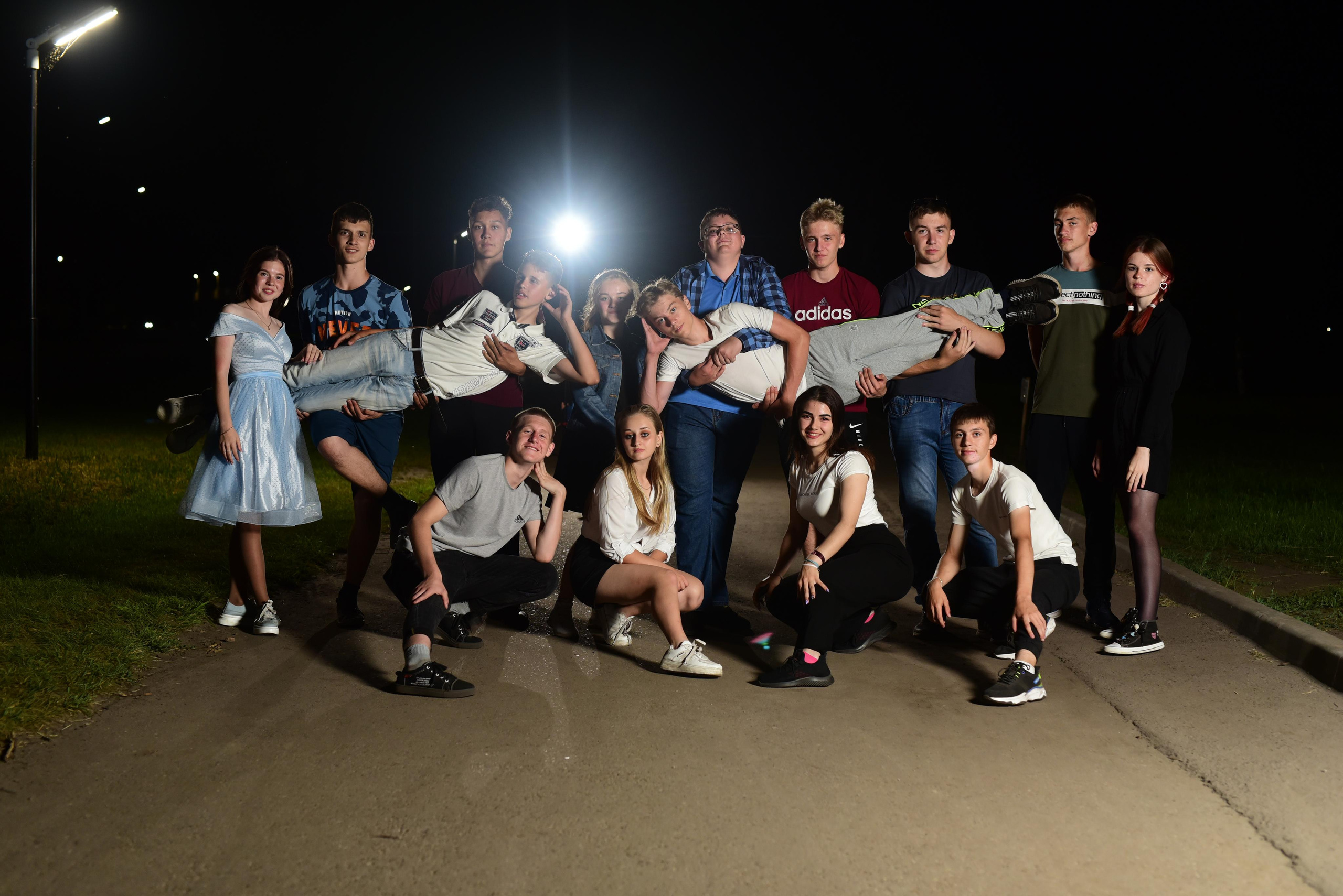 Годовое фотосопровождение для 9-11 классов. Семейный фотограф в Барнауле