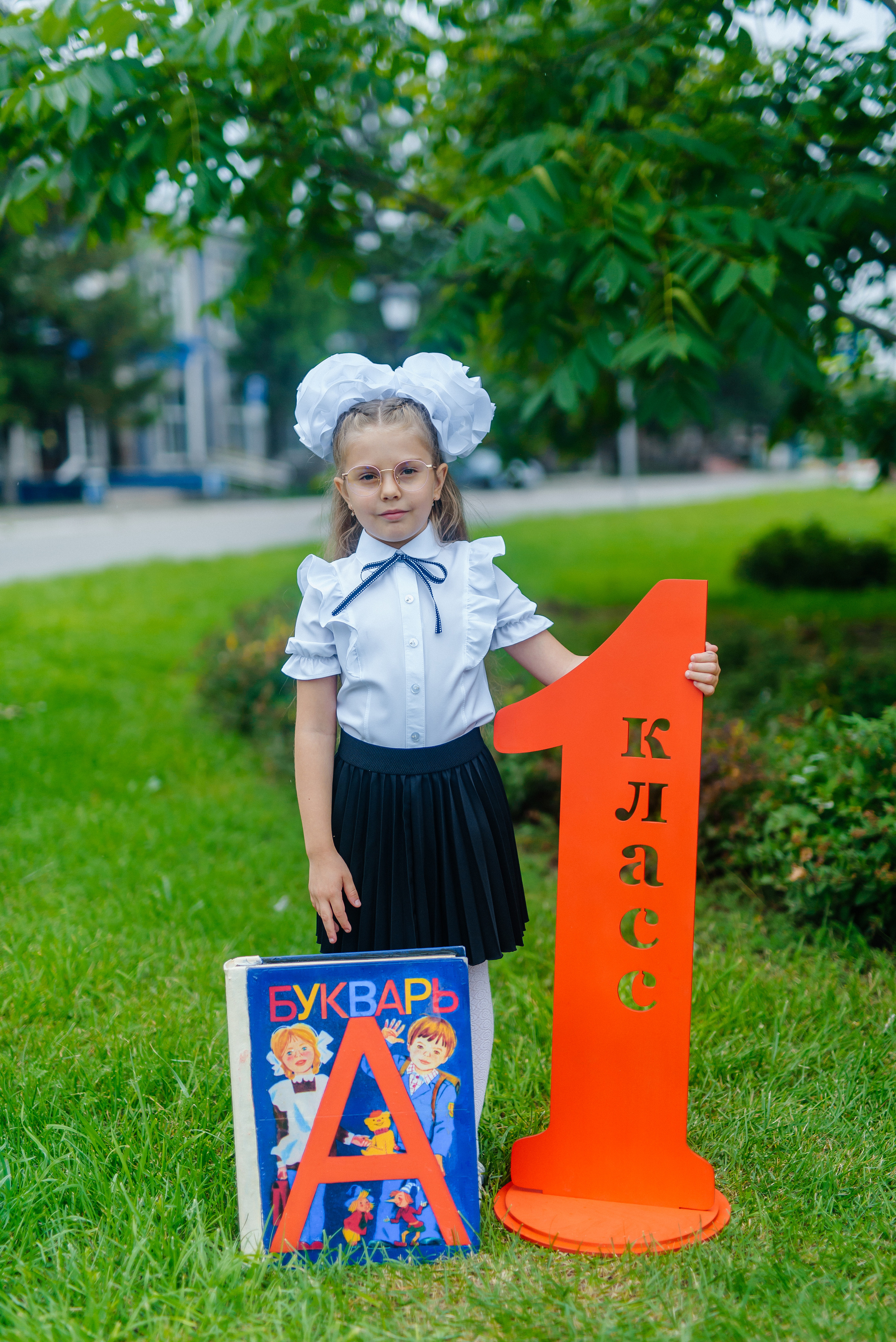 Фотопроект «Здравствуй, школа» для начальных классов. Семейный фотограф в Барнауле