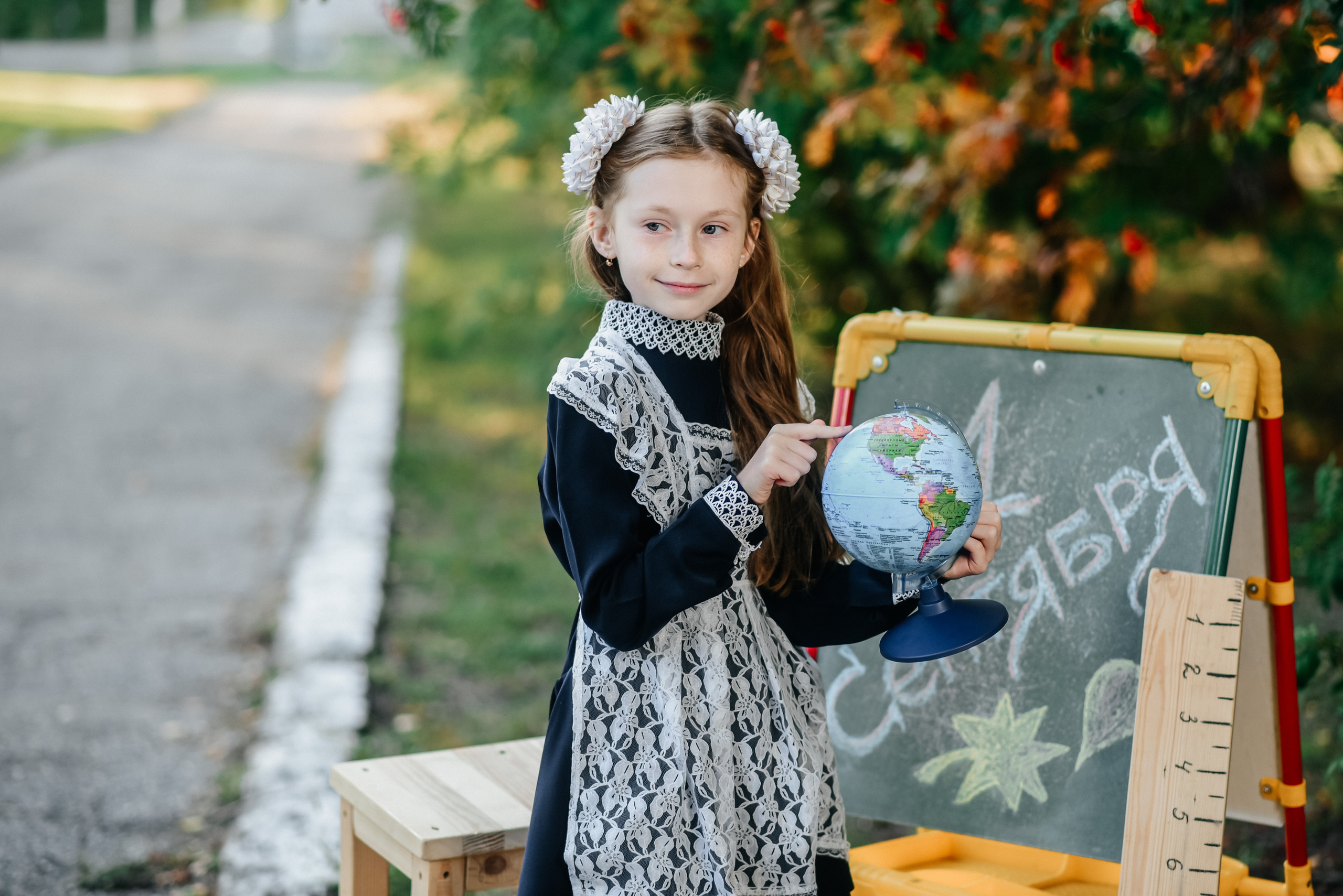 Фотопроект «Здравствуй, школа» для начальных классов. Семейный фотограф в Барнауле