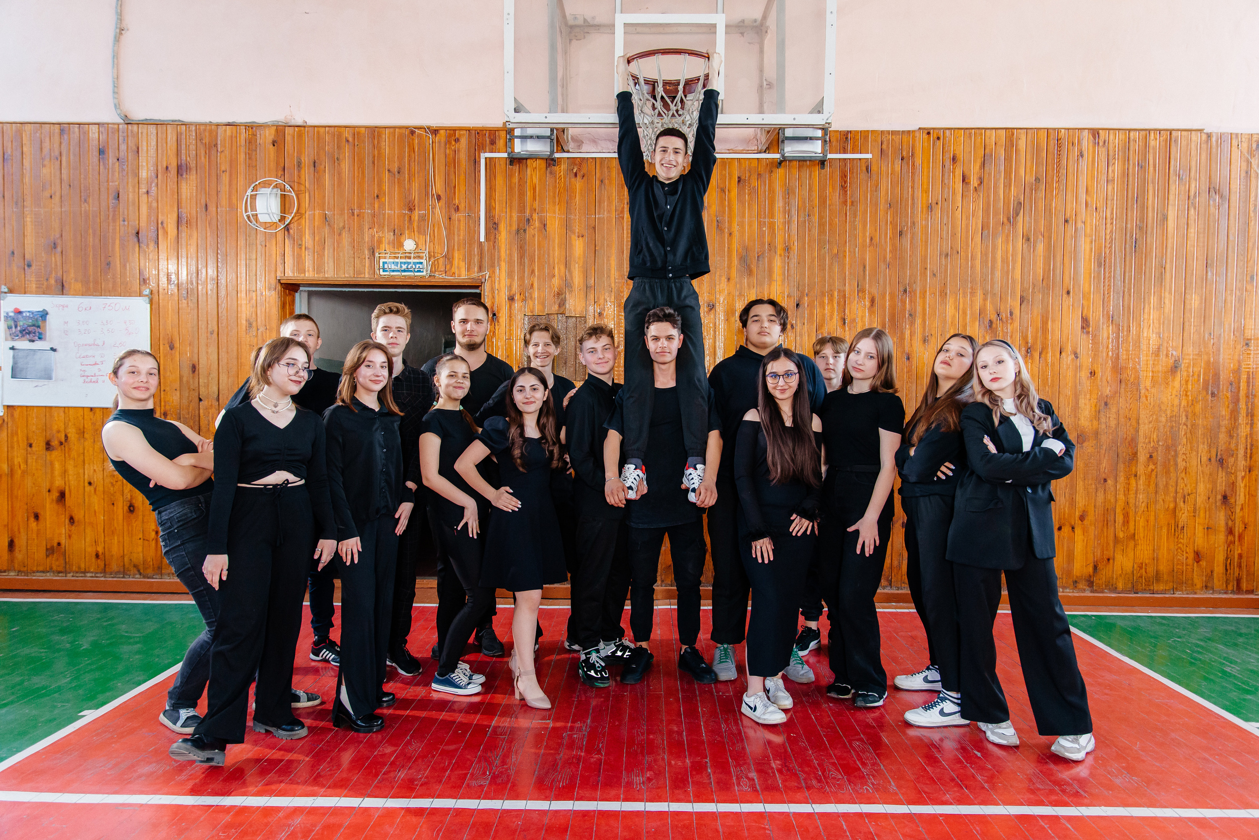 Годовое фотосопровождение для 9-11 классов. Семейный фотограф в Барнауле