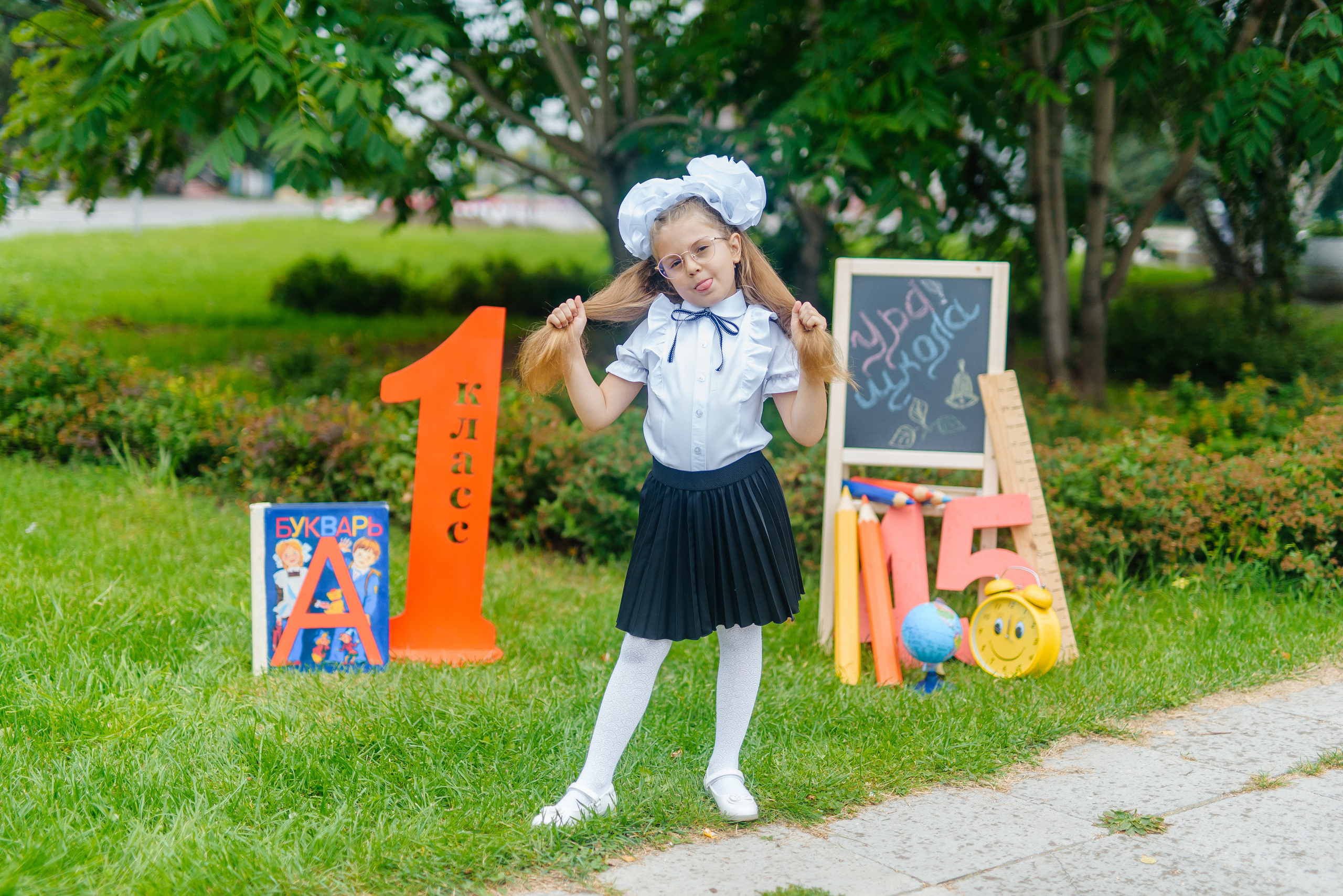 Фотопроект «Здравствуй, школа» для начальных классов. Семейный фотограф в Барнауле