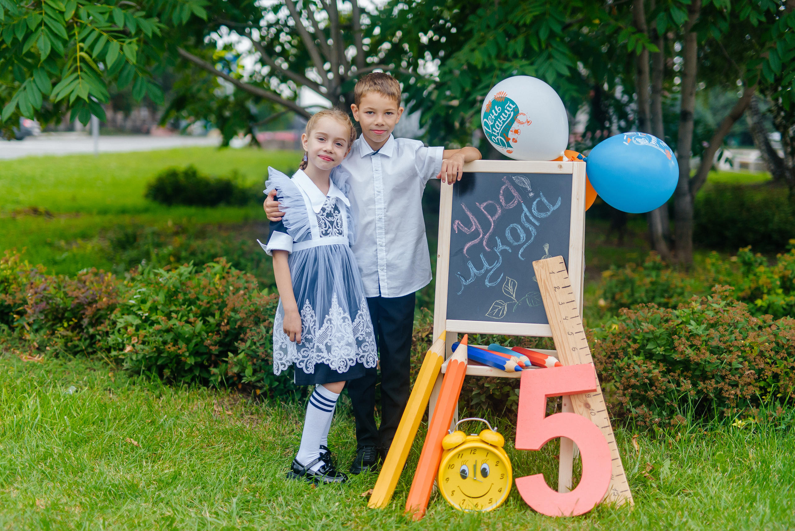 Фотопроект «Здравствуй, школа» для начальных классов. Семейный фотограф в Барнауле