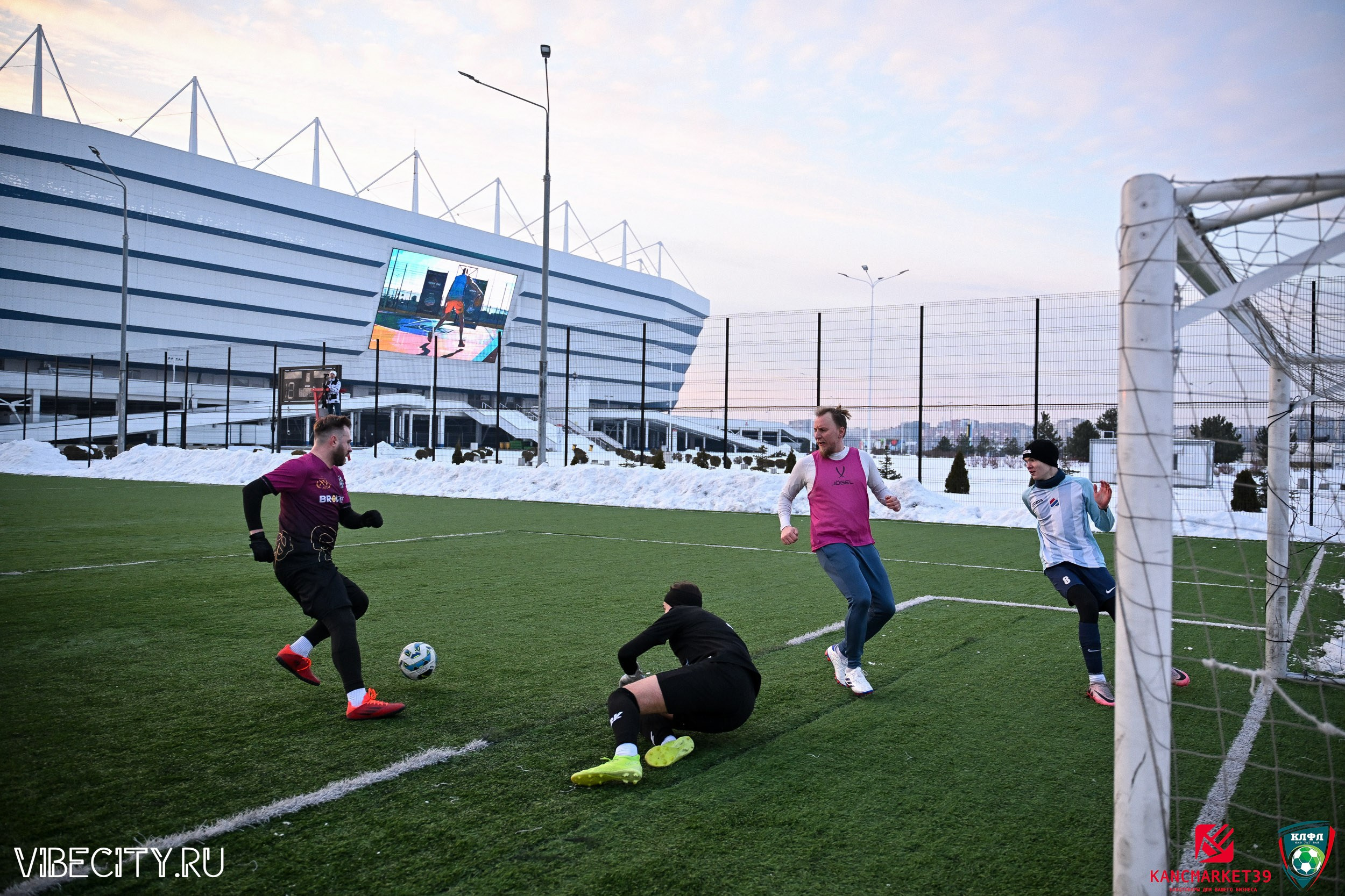 Калининградская Любительская Футбольная Лига, Премьер лига 14 тур, Бауцентр-Пивной двор. VIBECITY.RU Вайб Сити Ру Фоторепортажи Фотоотчеты Калининград