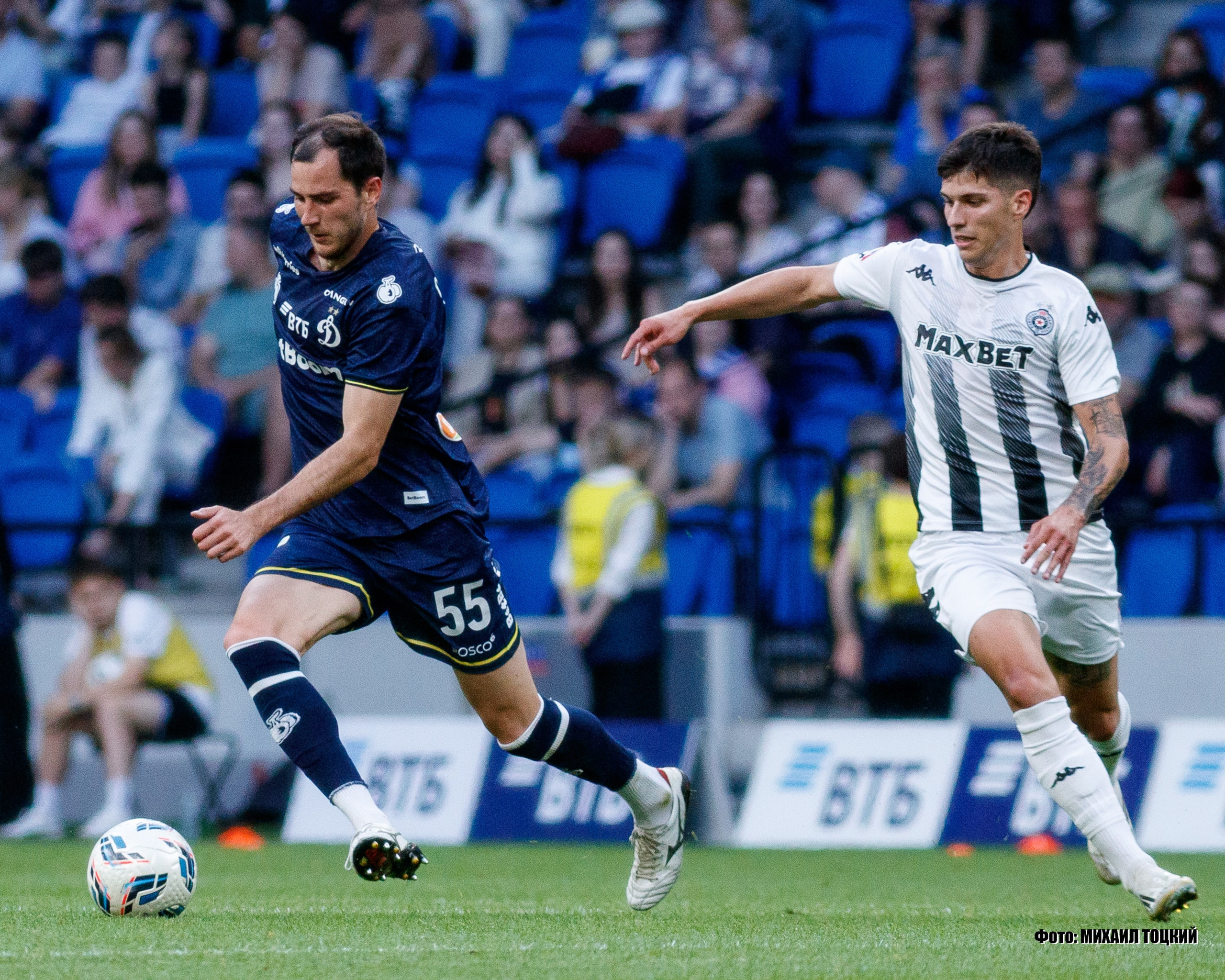 Фоторепортаж. ФК Динамо — ФК Партизан. Михаил Тоцкий портретный и репортажный фотограф в Москве