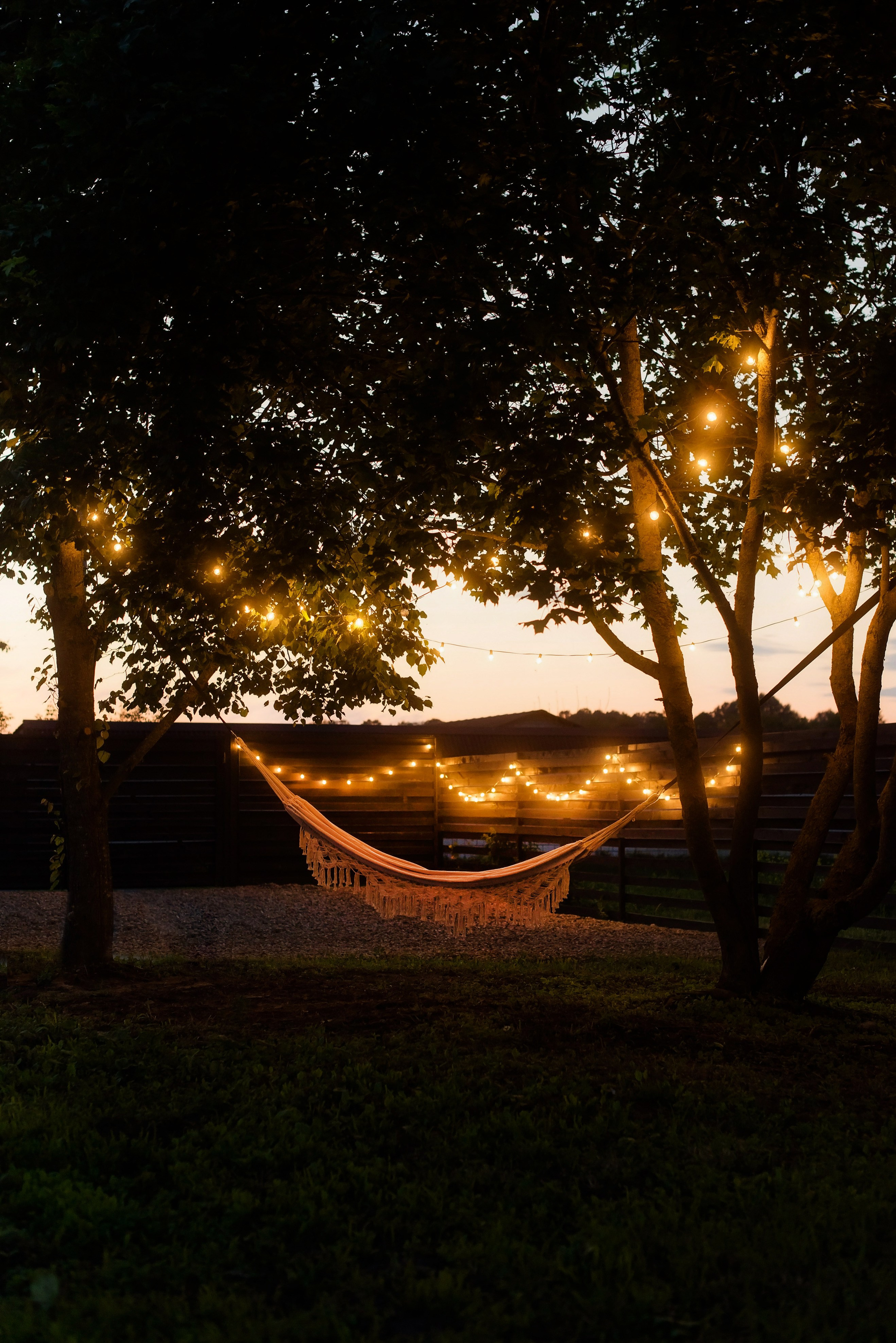 Глэмпинг. Аренда дома для отдыха в Брянске. Банный чан, зона BBQ. Дом на озере в Брянске. Отдых Брянск