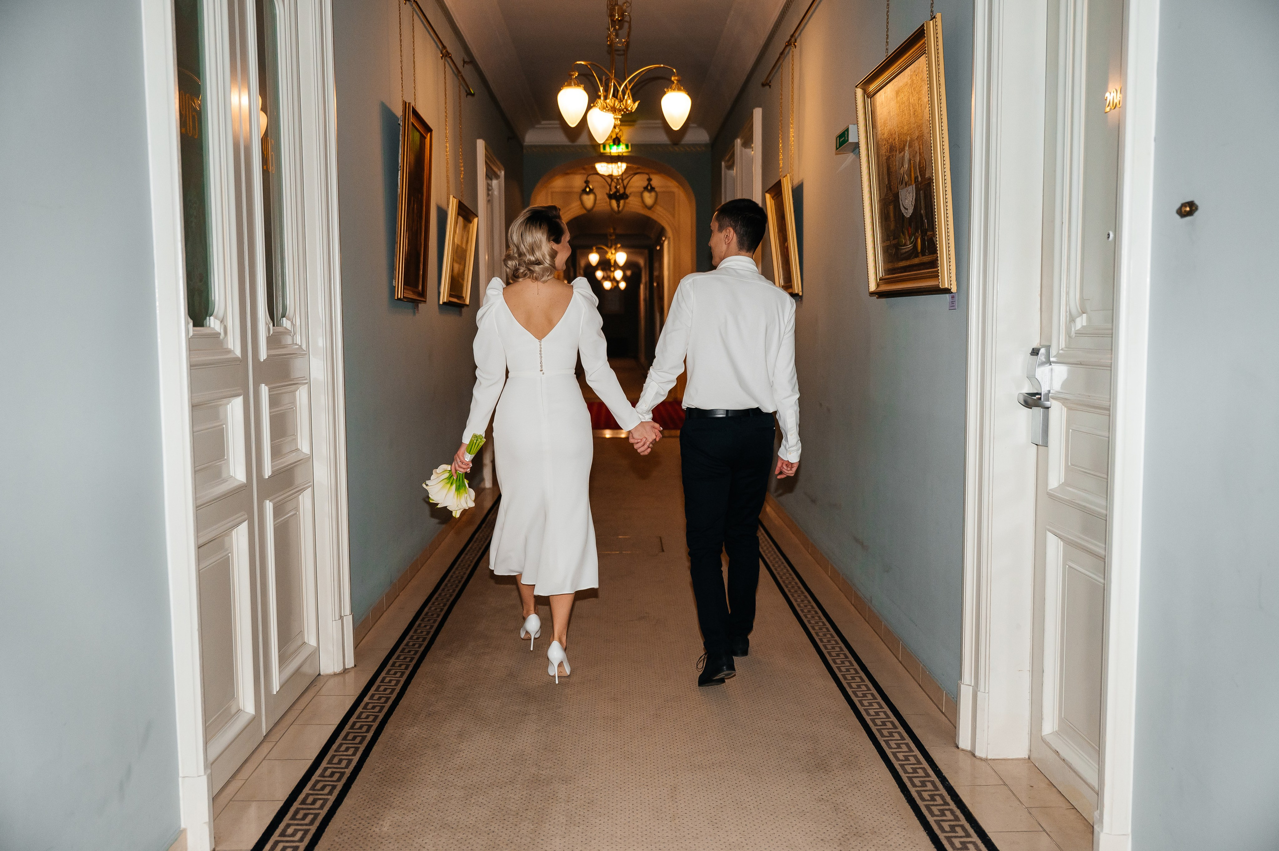 Лучшие отели для свадебного утра в Москве. Свадебный видеограф в Москве Никонова Анна