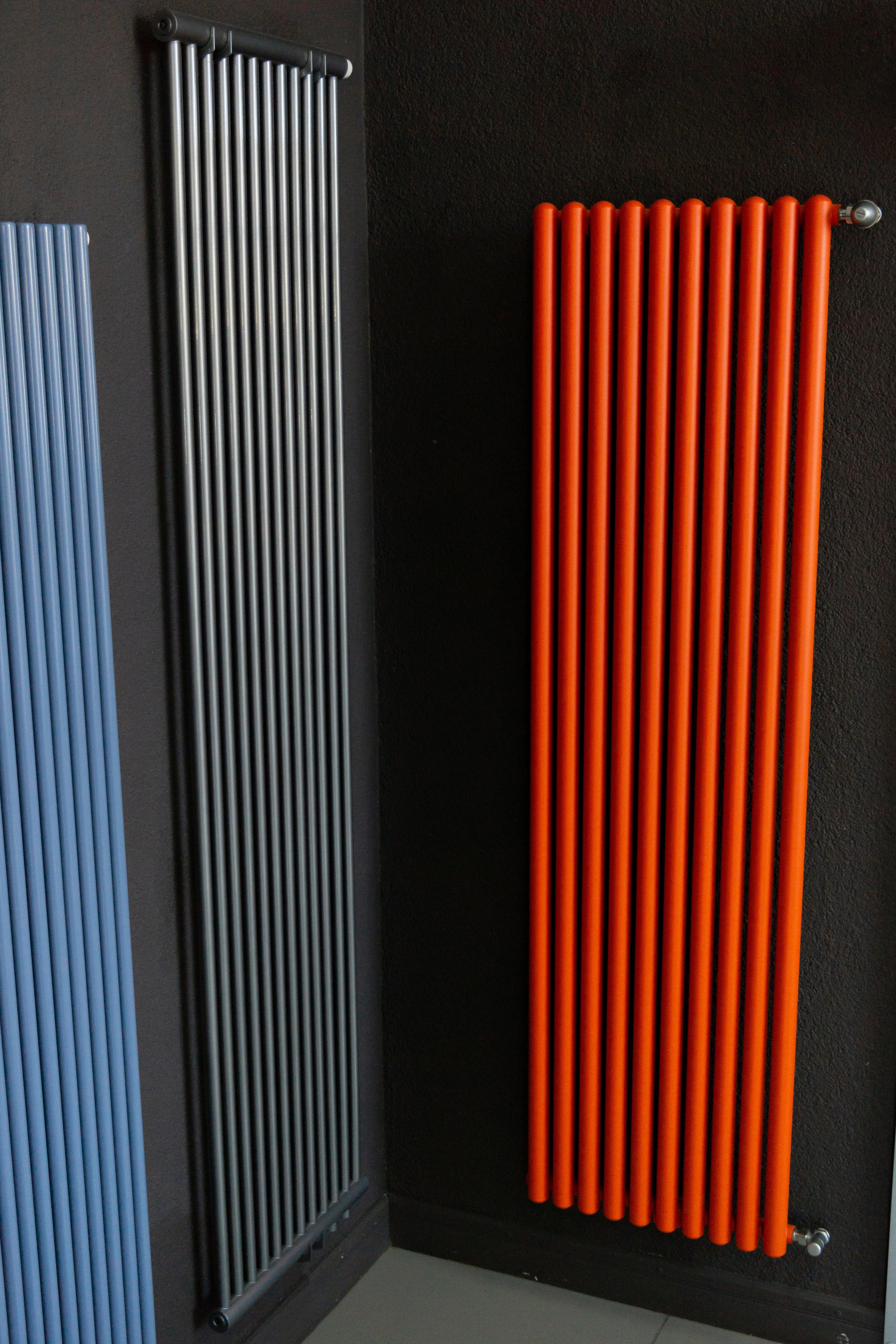 Контент-съемка для магазина отопления в Краснодаре. AI Фотограф Краснодар: мужские и женские фотосессии, стилизация съемки. Нейро-фотосессии онлайн