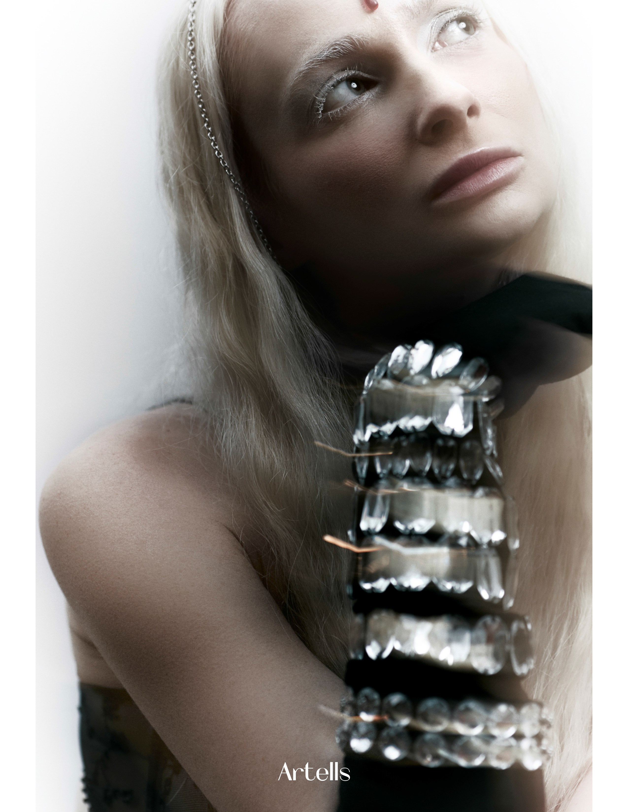 Chains of Thorns | Fashion Editorial in Artells Magazine