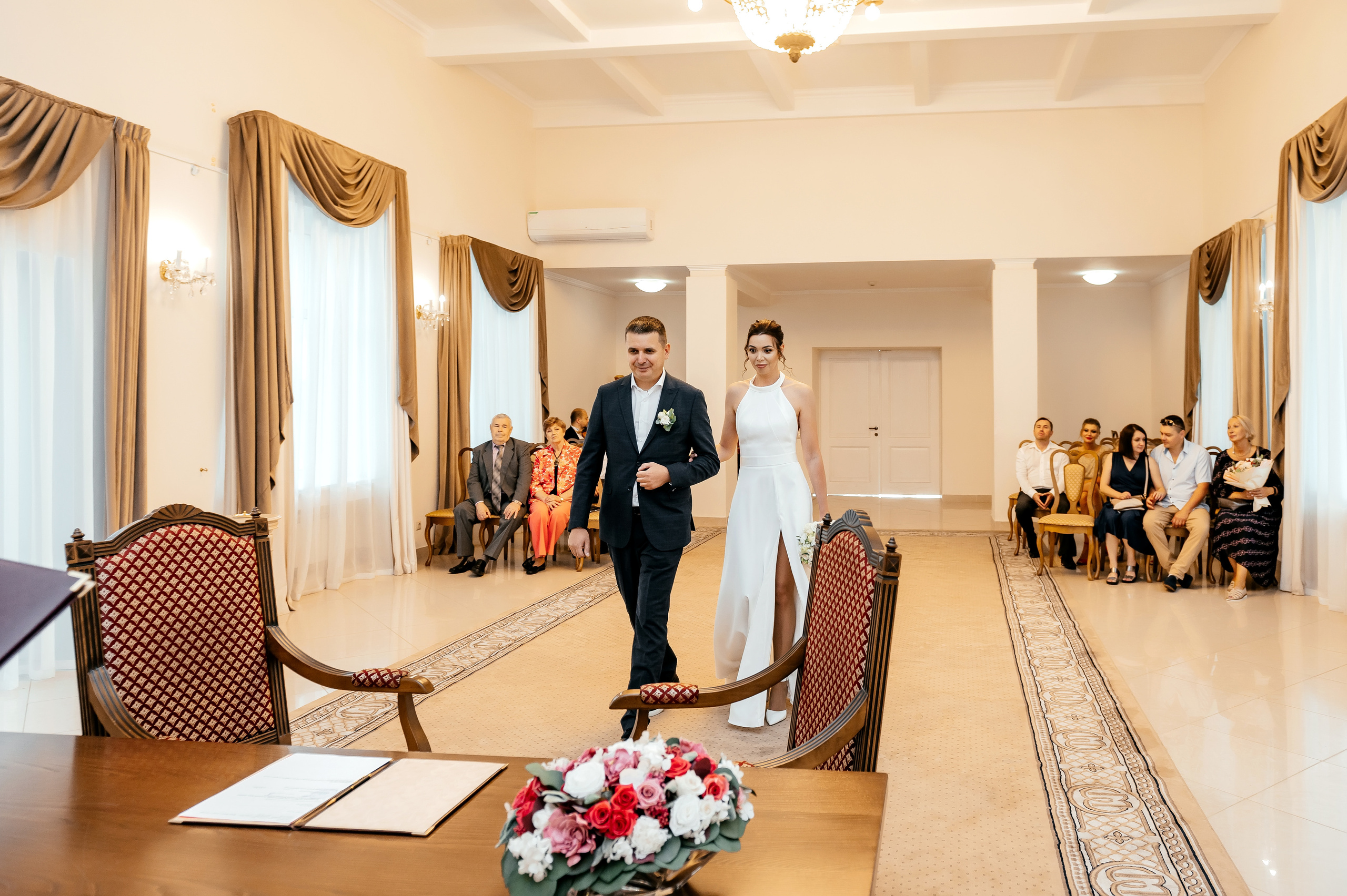 ВДНХ, Лужковский мост, Москва, свадьба. Свадебный и семейный фотограф Виктория Носачёва. Щелково, Москва и МО