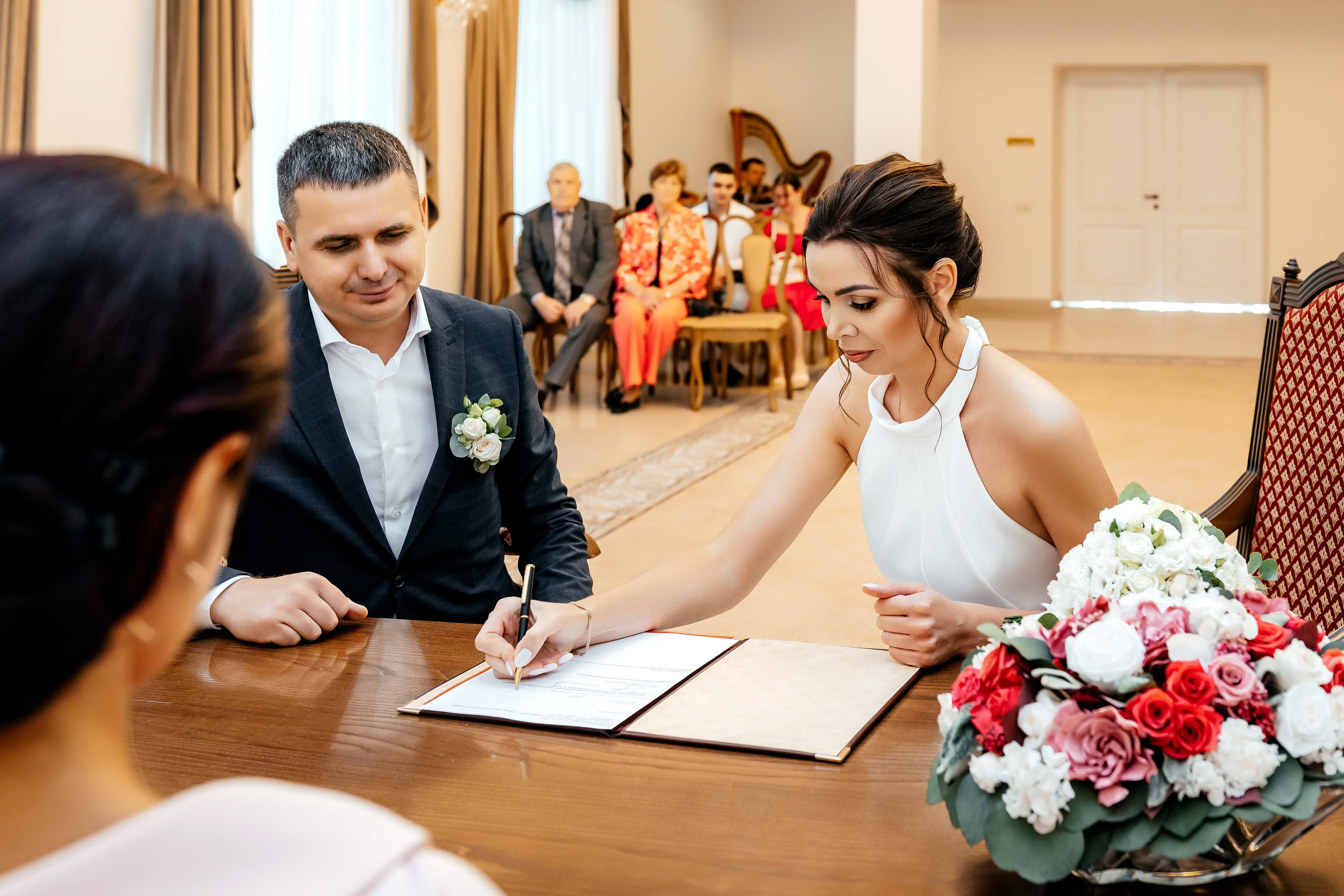 ВДНХ, Лужковский мост, Москва, свадьба. Свадебный и семейный фотограф Виктория Носачёва. Щелково, Москва и МО