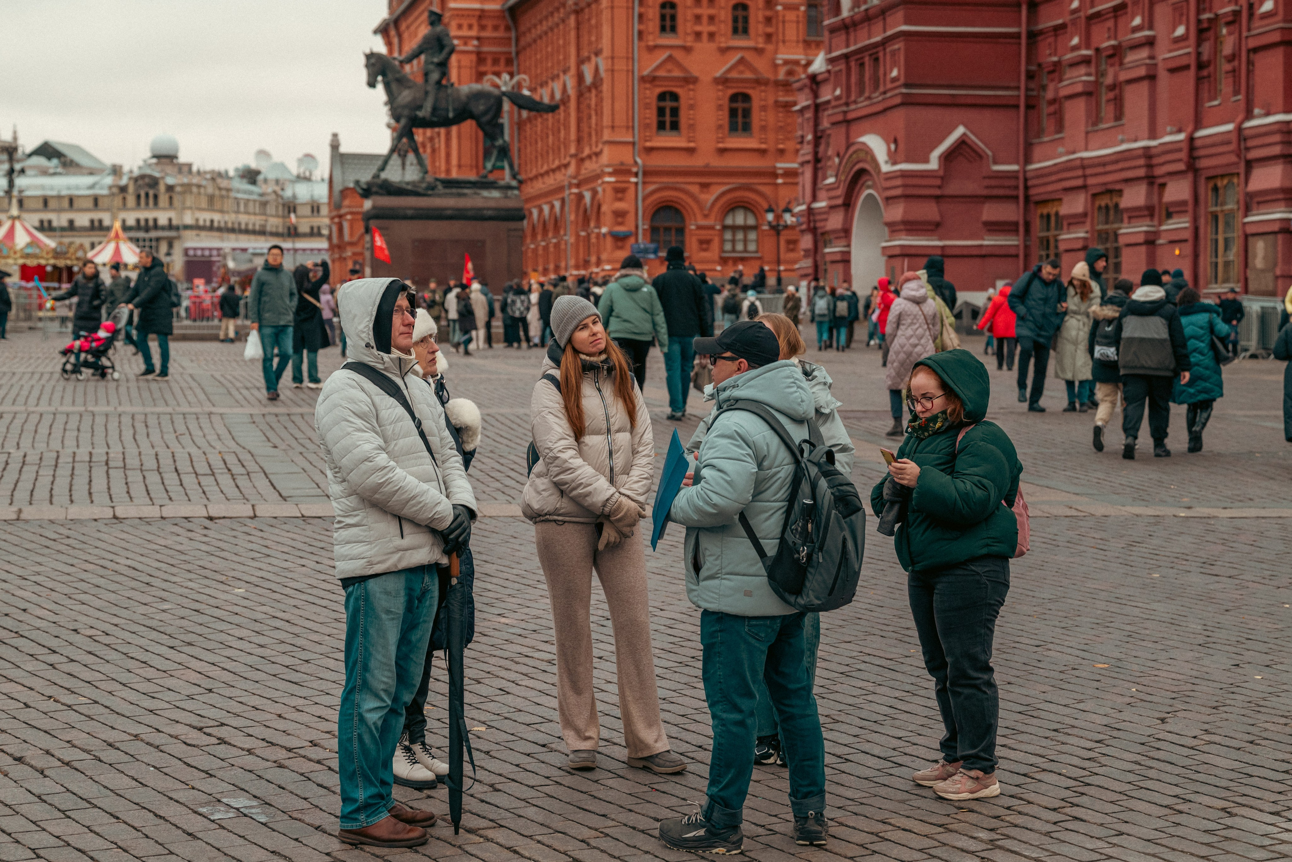 Помощь в подготовке к аттестации экскурсоводов. П&П — Полезное с Приятным. Фотоэкскурсии — Москва на память. Экскурсовод и фотограф в Москве. Увези столицу в своём альбоме!