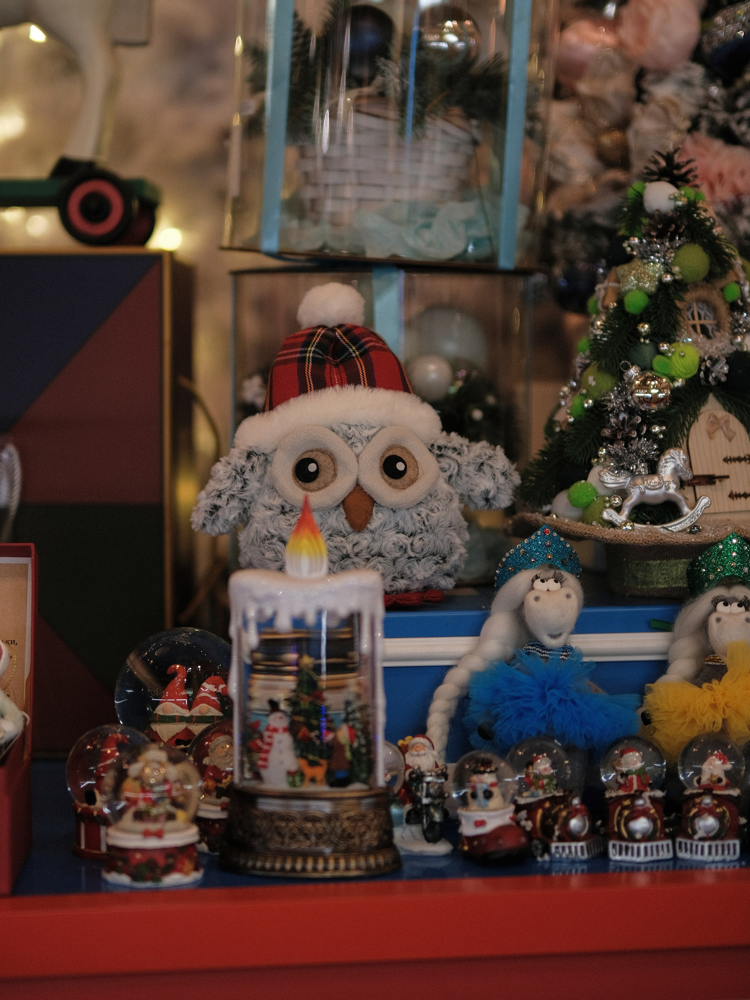 Новогодний ГУМ, интерьер и праздничные инсталляции, рождественские украшения и новогодняя атмосфера Москвы