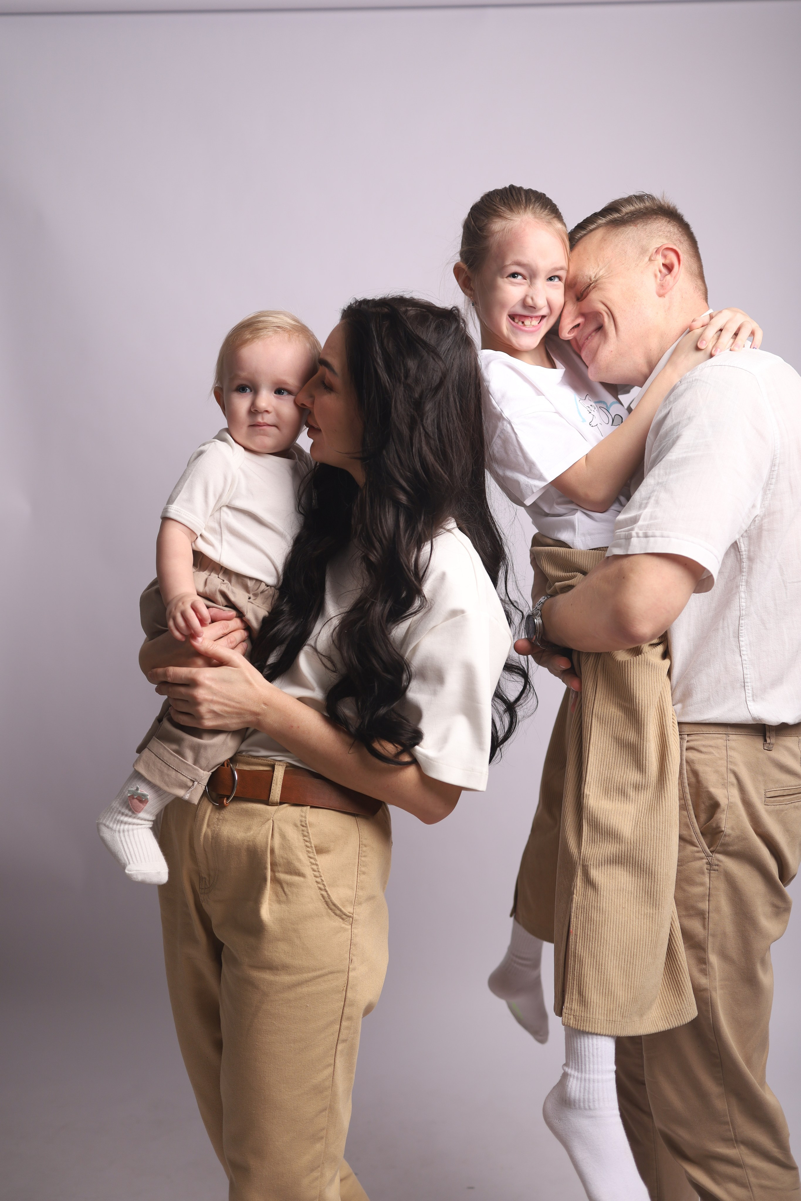 Селфи-студия «STORIES» профессиональная фотосессия без фотографа в Одинцово