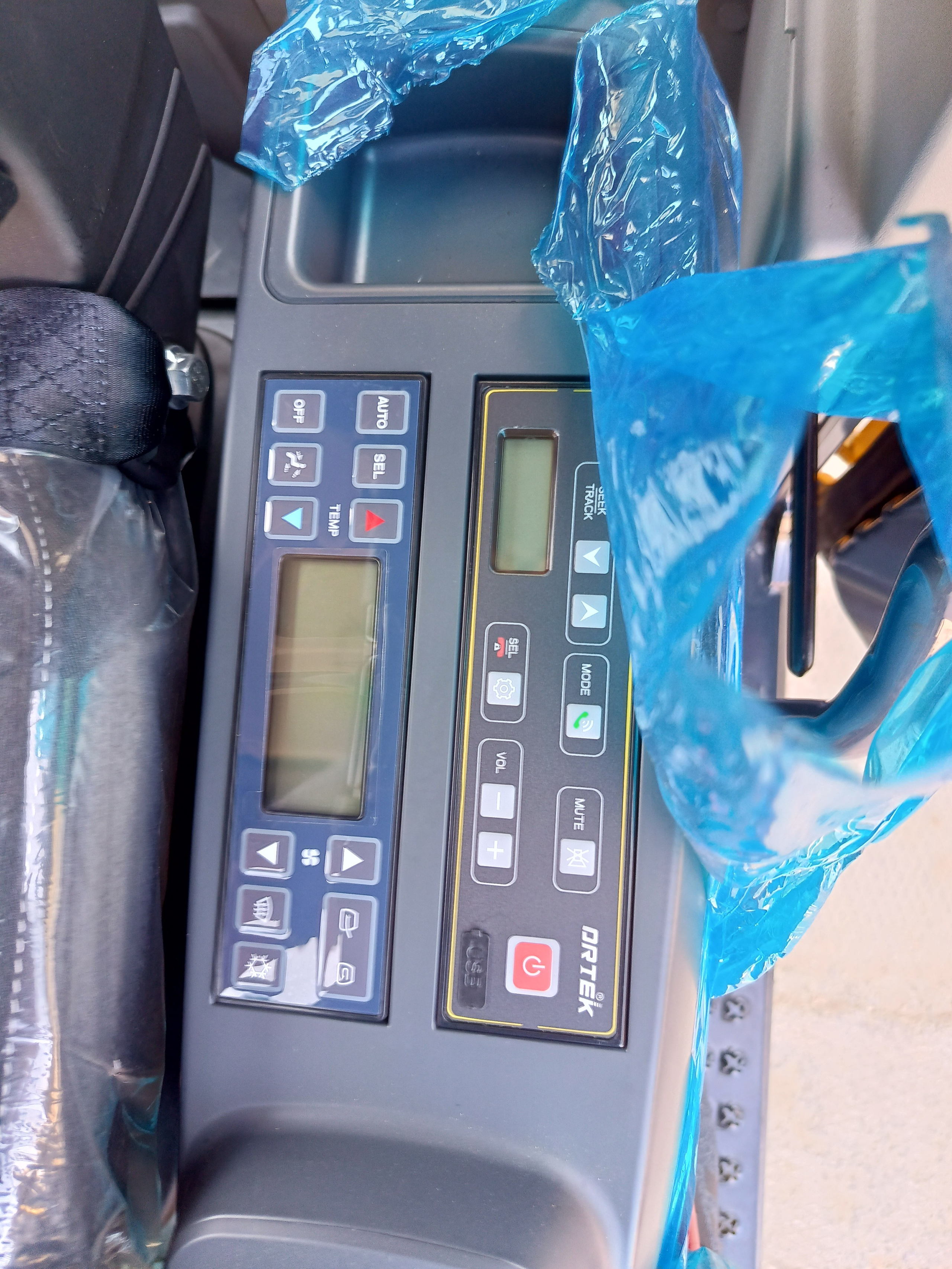 Фото гус. экс. Beezone В210EW. Продажа и обслуживание грузовой техники и спецтехники в г. Новосибирск компания СТИ