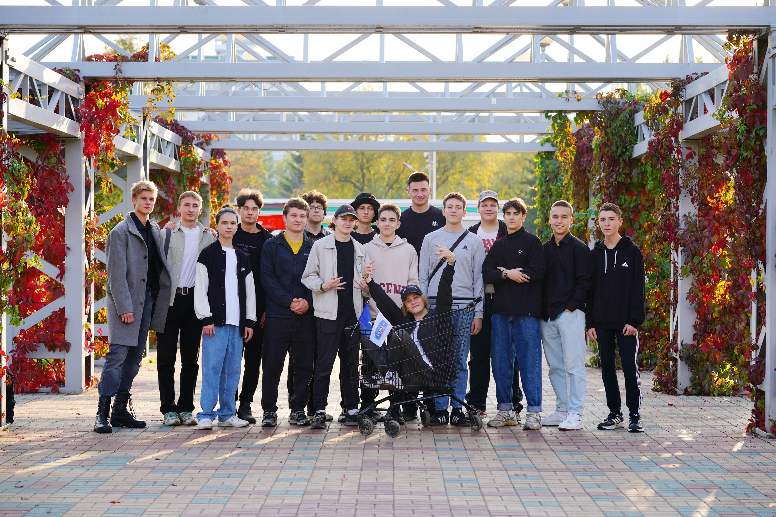 Осень 9,11 класс. Фотограф Герман