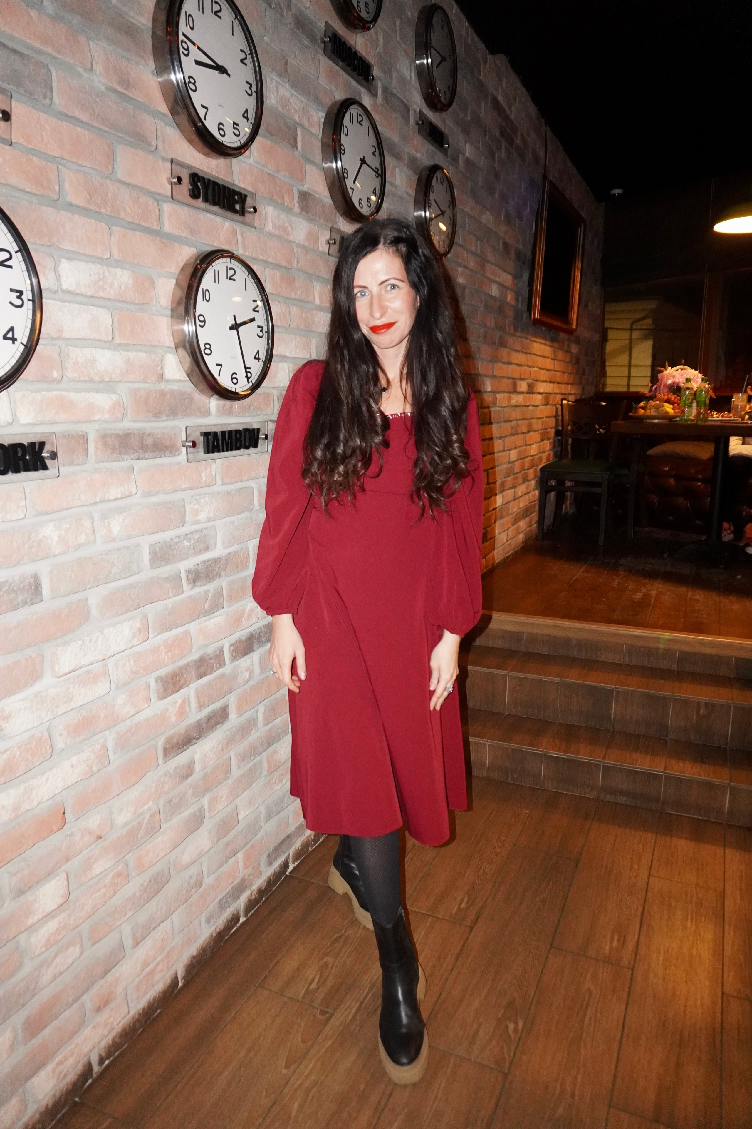 Съемка на день рождения Елены в окружении друзей и родных. Репортажный и портретный фотограф Татьяна Одинцова