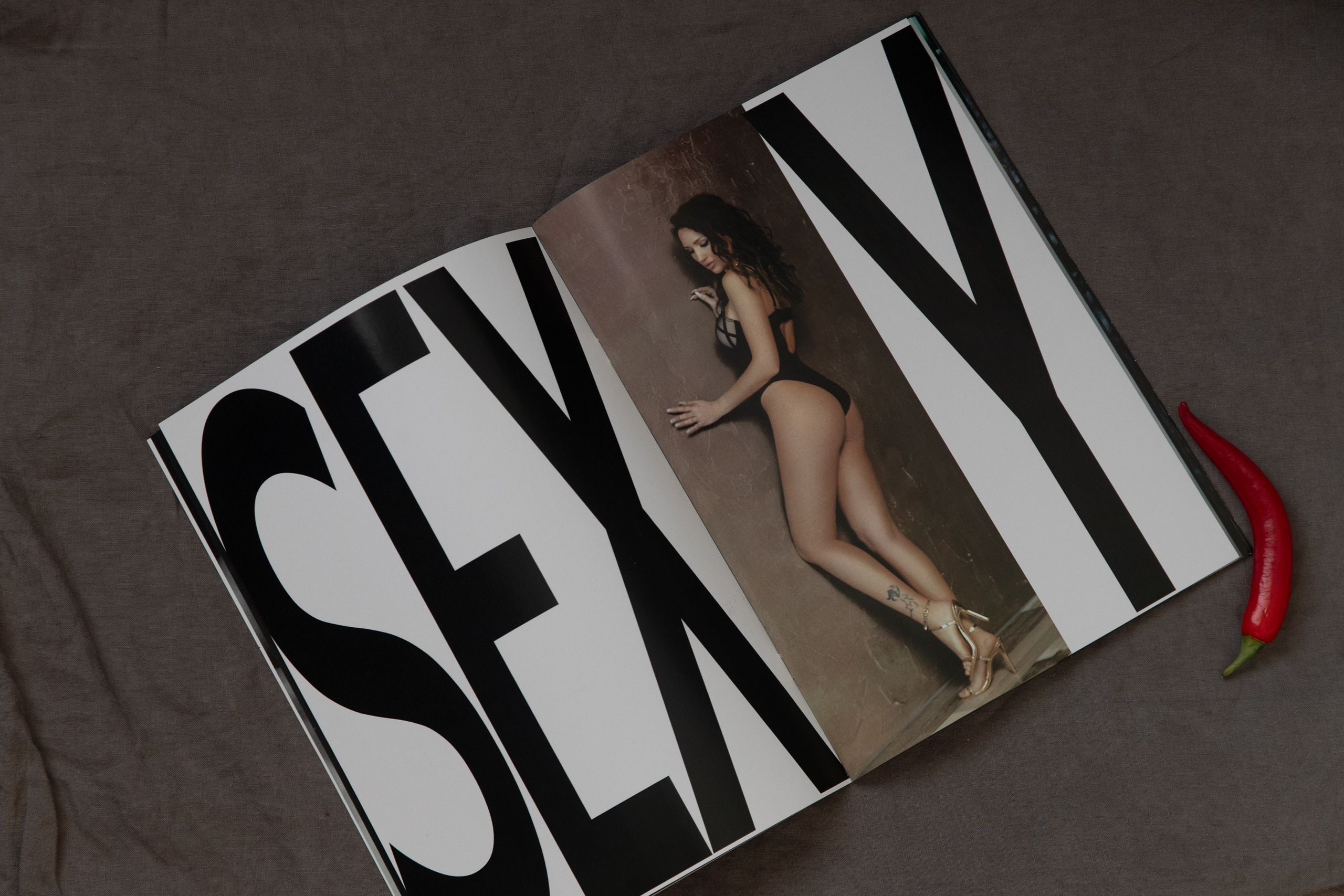 Журнал PlayBoy в Минске, журнал PlayBoy на заказ, Индивидуальный дизайн фотожурнала, Подарок мужчине Минск, Персональный PlayBoy, Создать журнал из своих фото, Именной журнал PlayBoy, Будуарная фотосессия в Минск, ню фотосессия минск