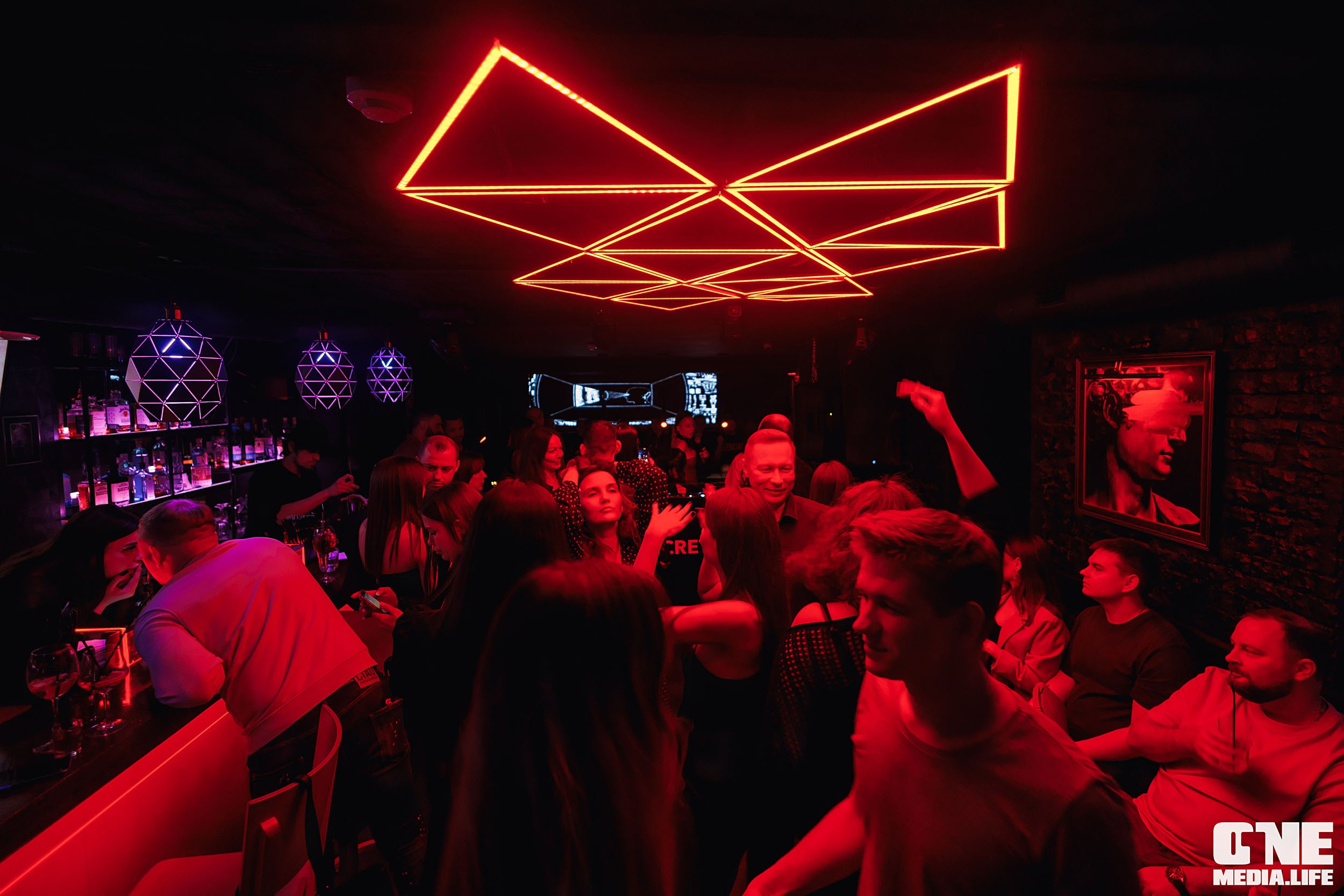 Фоторепортаж из бара Secret. One Media Life: фоторепортажи, фотоотчеты с мероприятий и заведений