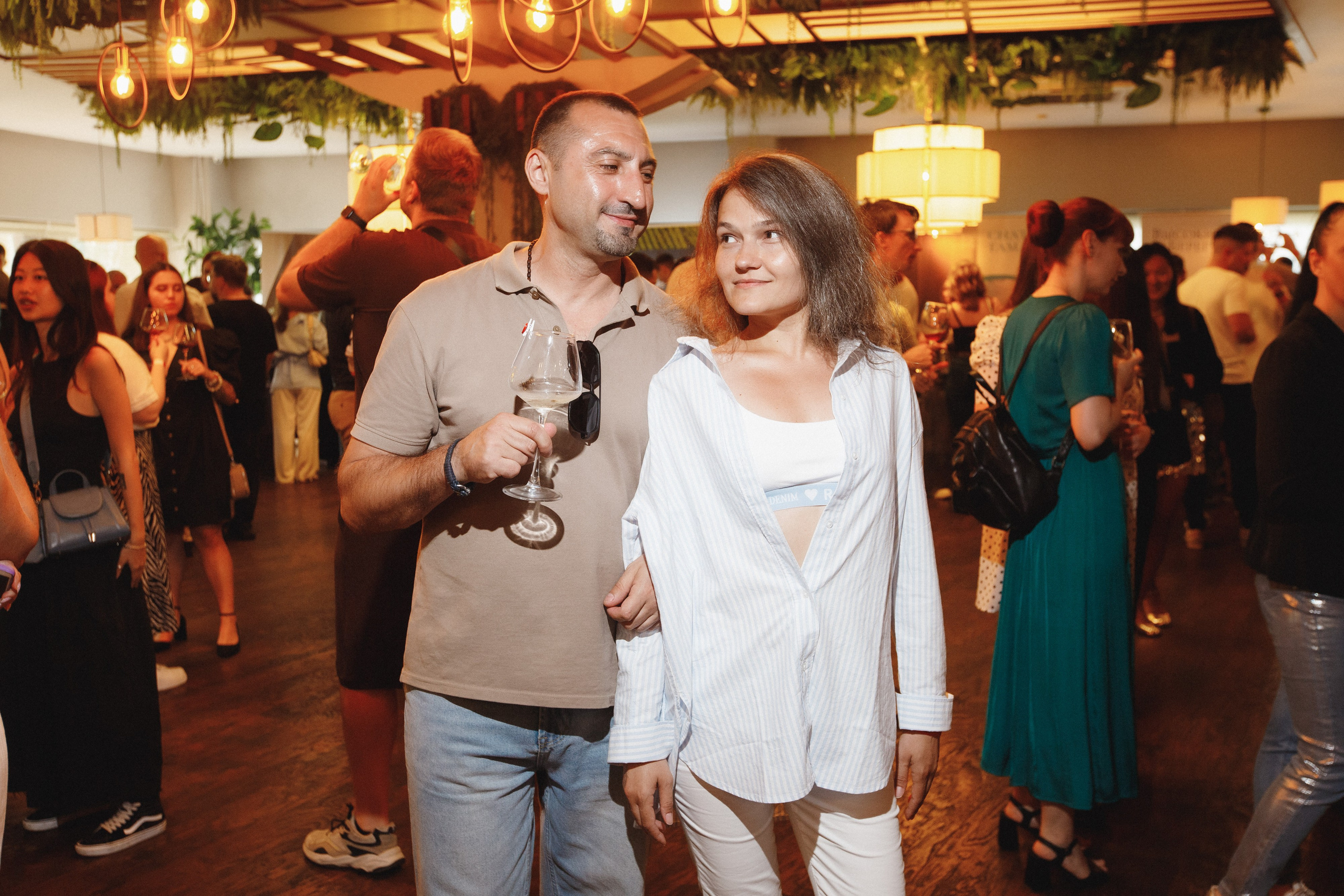 ФЕСТИВАЛЬ РОССИЙСКОГО ВИНА. СВОИ. ФОТООТЧЕТЫ-СОБЫТИЯ-МЕСТА