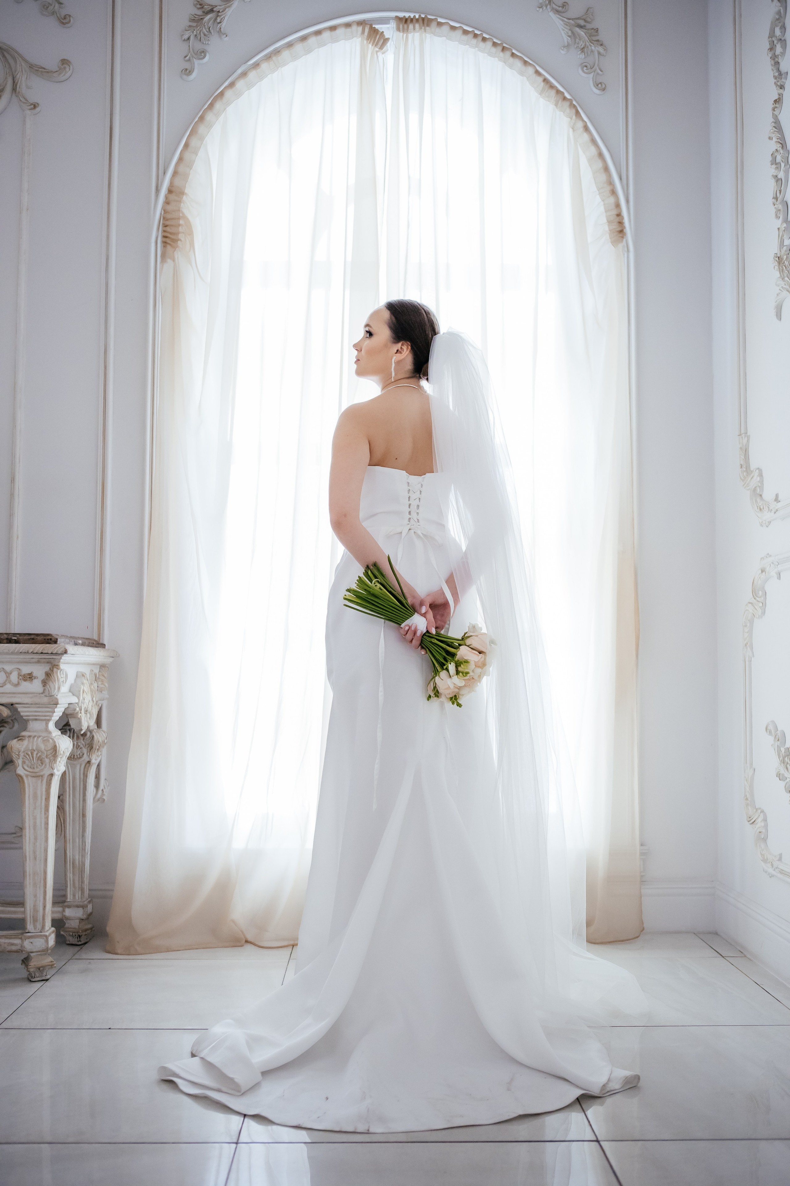 Свадебная фотосессия в Таганском ЗАГСе. Свадебный фотограф в Москве