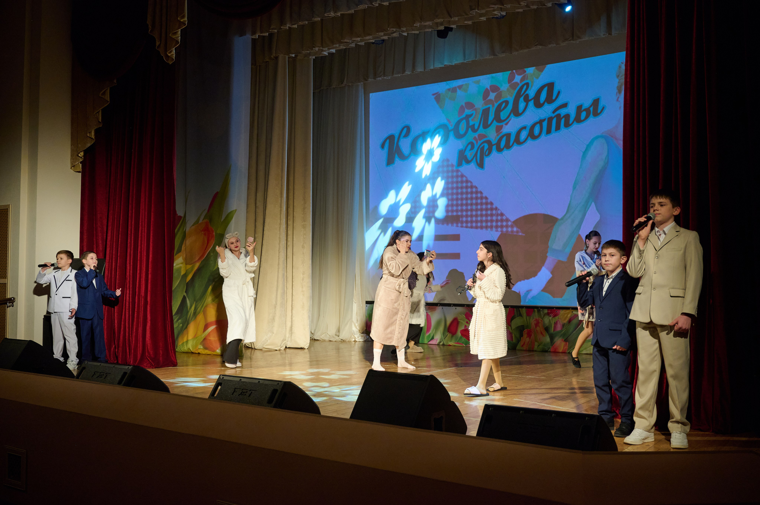 8 марта ДК Кабардинка. Жизнь курорта Кабардинка в фотографиях