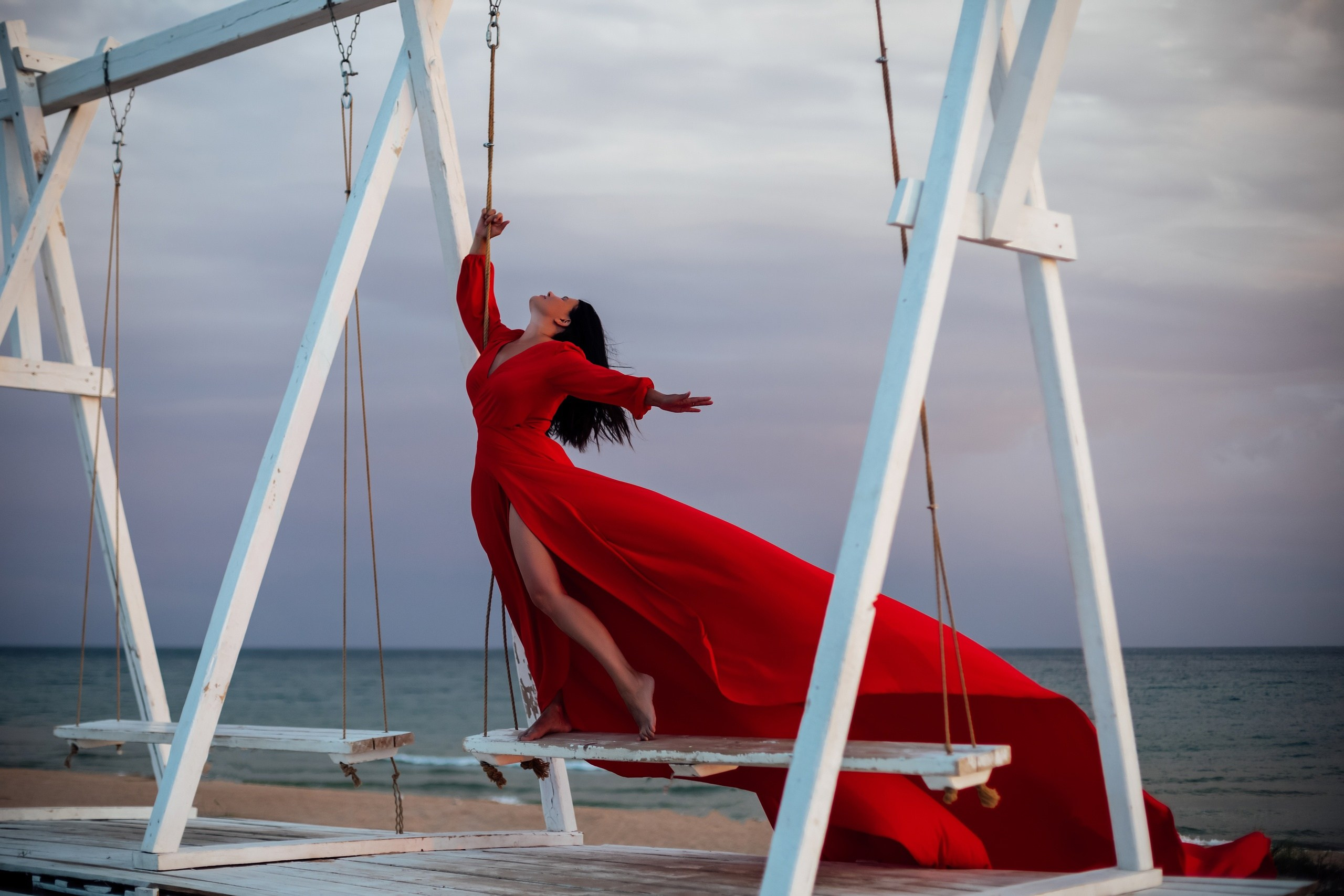 ЛЕТЯЩИЕ ПЛАТЬЕ. Https://malovafoto.ru