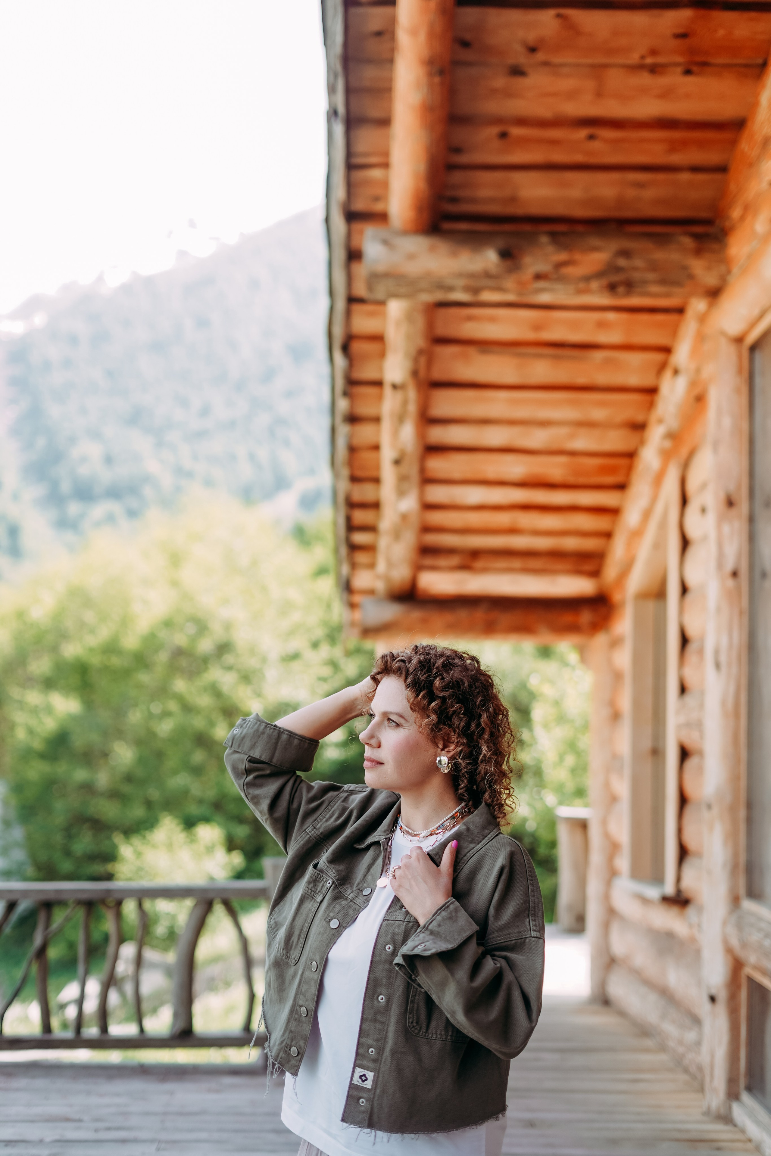 Апрель в горах. Фотосессия для Светланы в Красной Поляне. Фотограф в Сочи и Абхазии | Фототуры | September Air