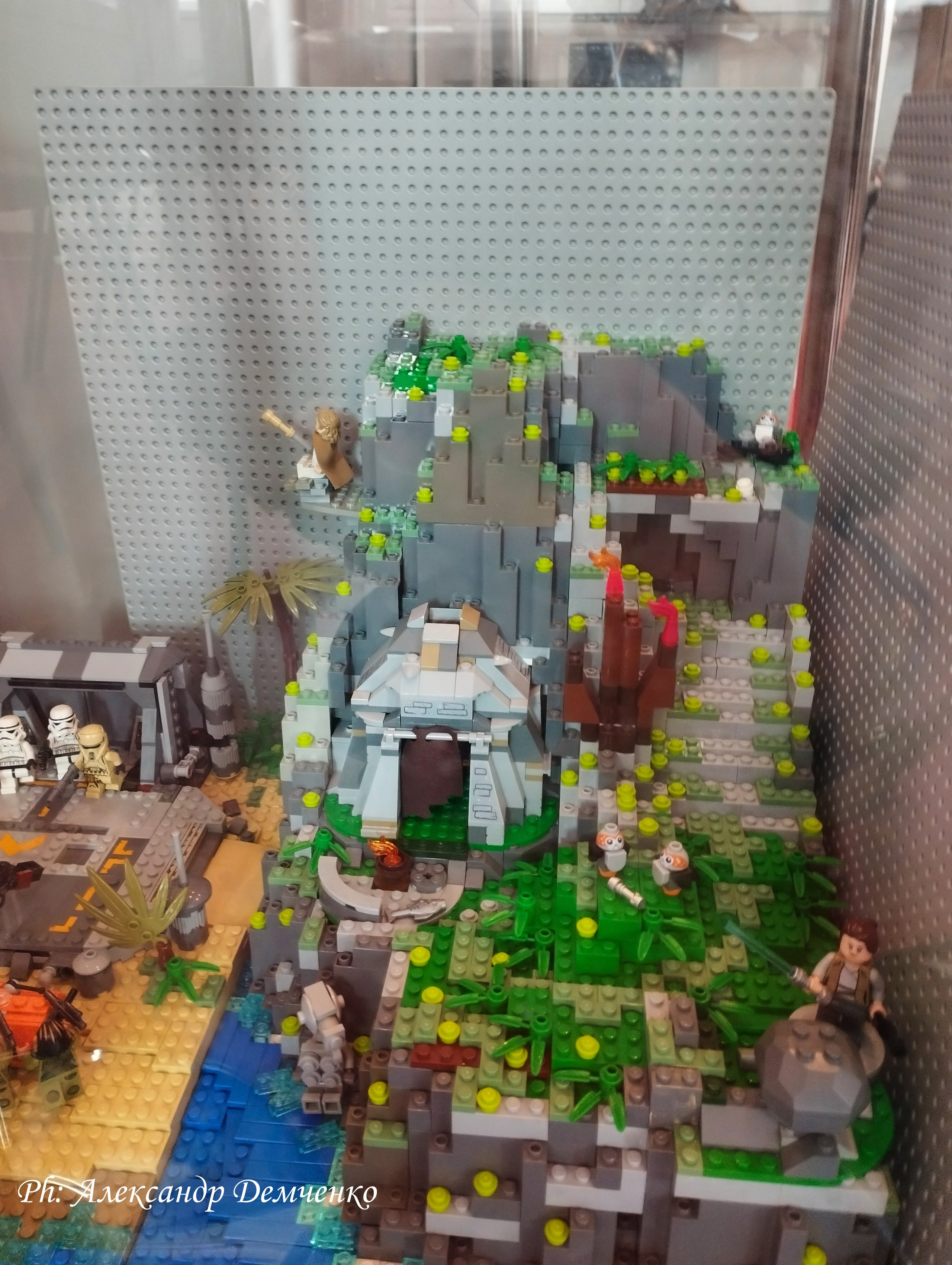 Фотосессия в музее Звездные Войны Далёкой Галактике в Москва