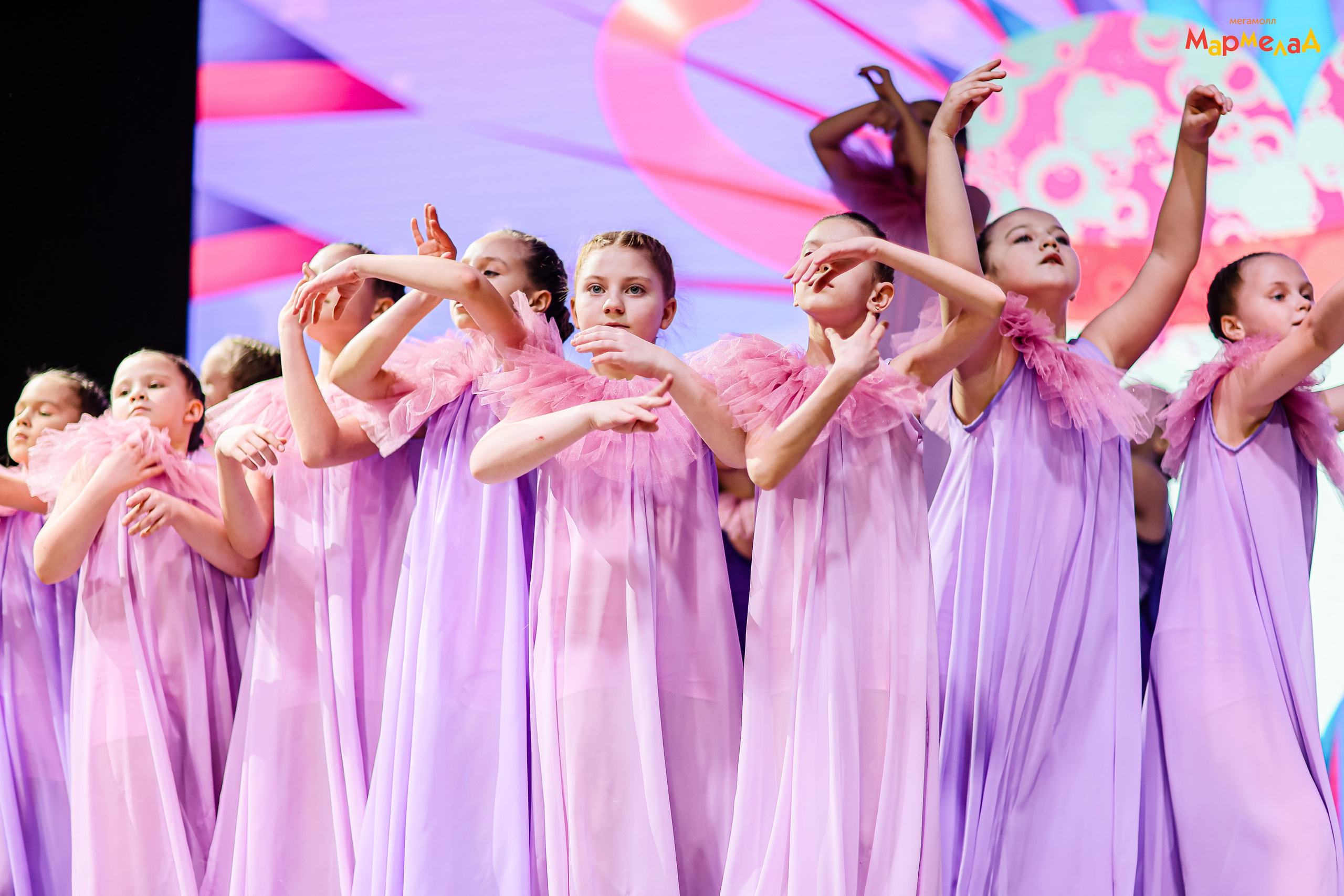 14.02 Любовь без границ в Мегамолл Мармелад. Команда специалистов в мире фотографии и видео. Детский фотограф, семейный фотограф