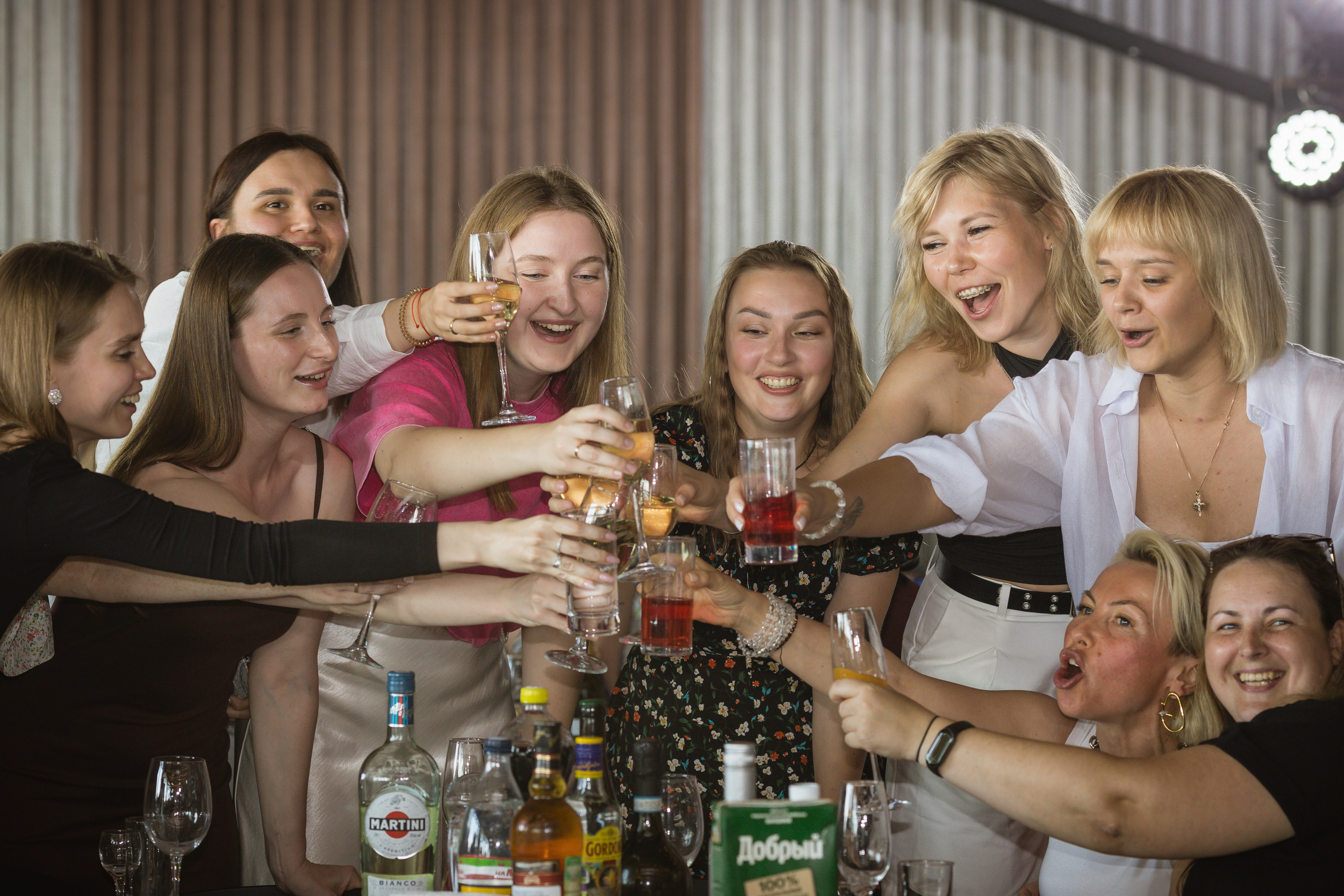 Фотосъемка корпоратива на Горьковском море. Фотограф для компаний и предпринимателей в Нижнем Новгороде и Нижегородской области