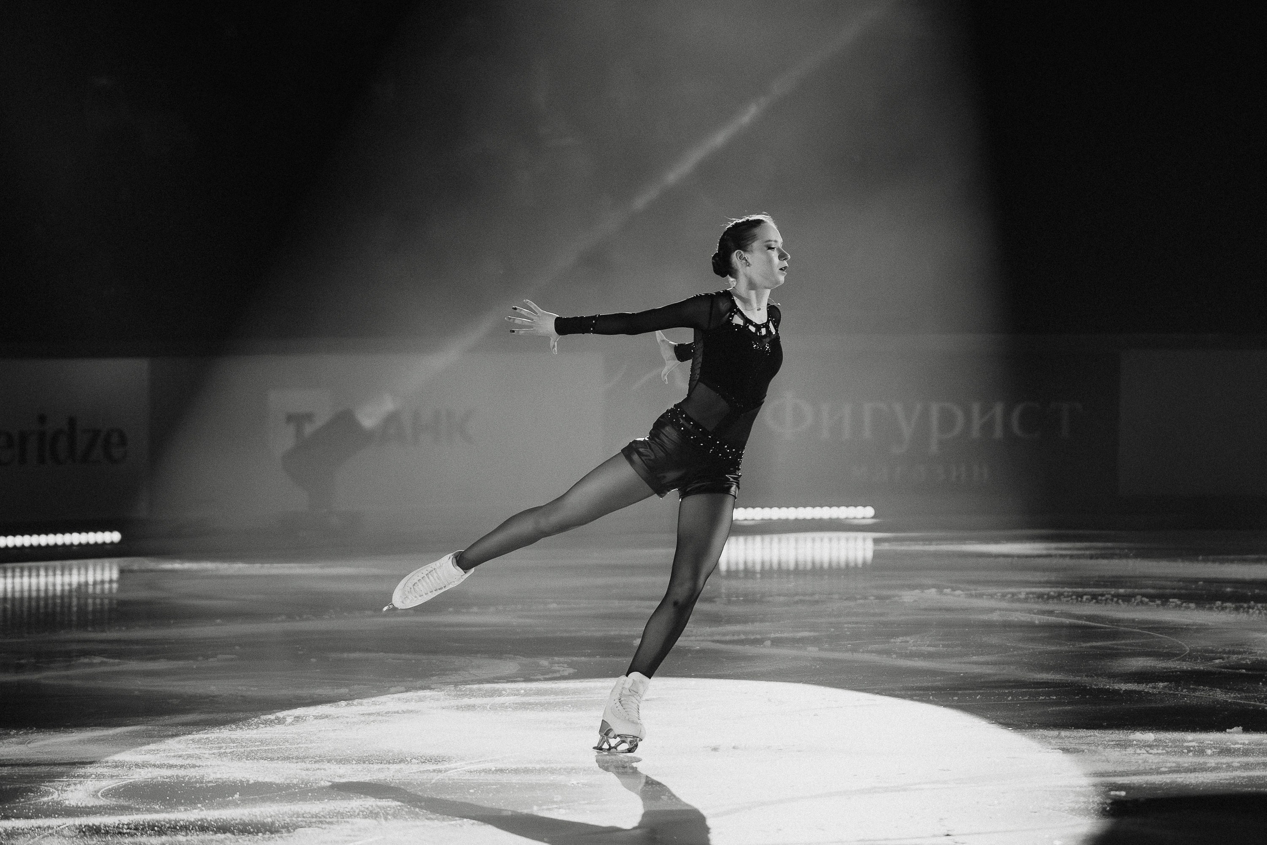 Шоу Этери Тутберидзе в Новосибирске. Воробьева Ксения — Спортивный и танцевальный фотограф Новосибирск