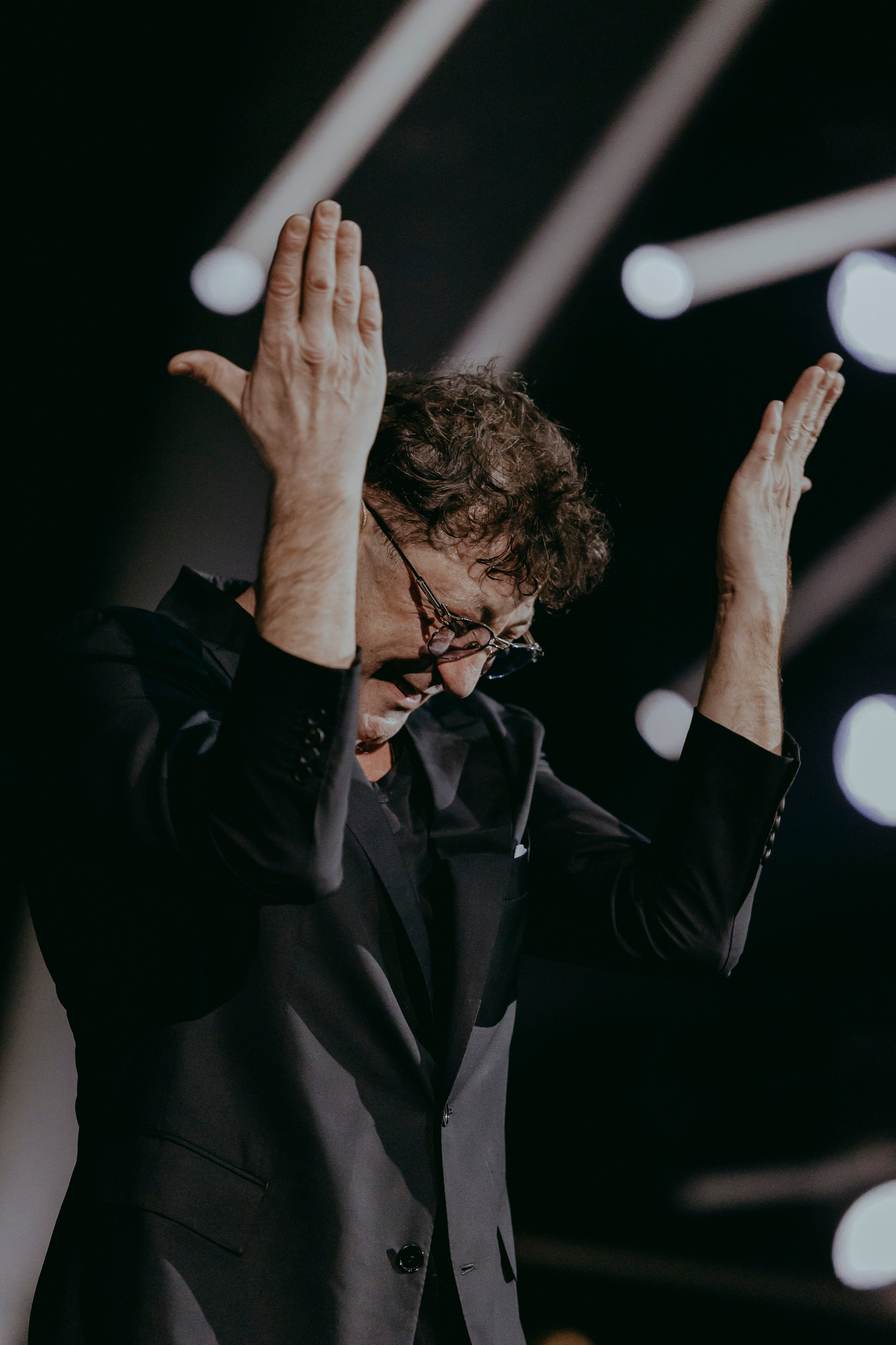 Сольный концерт Григория Лепса в Crocus City Hall. «Птичка на проводе»: информационный портал в Москве