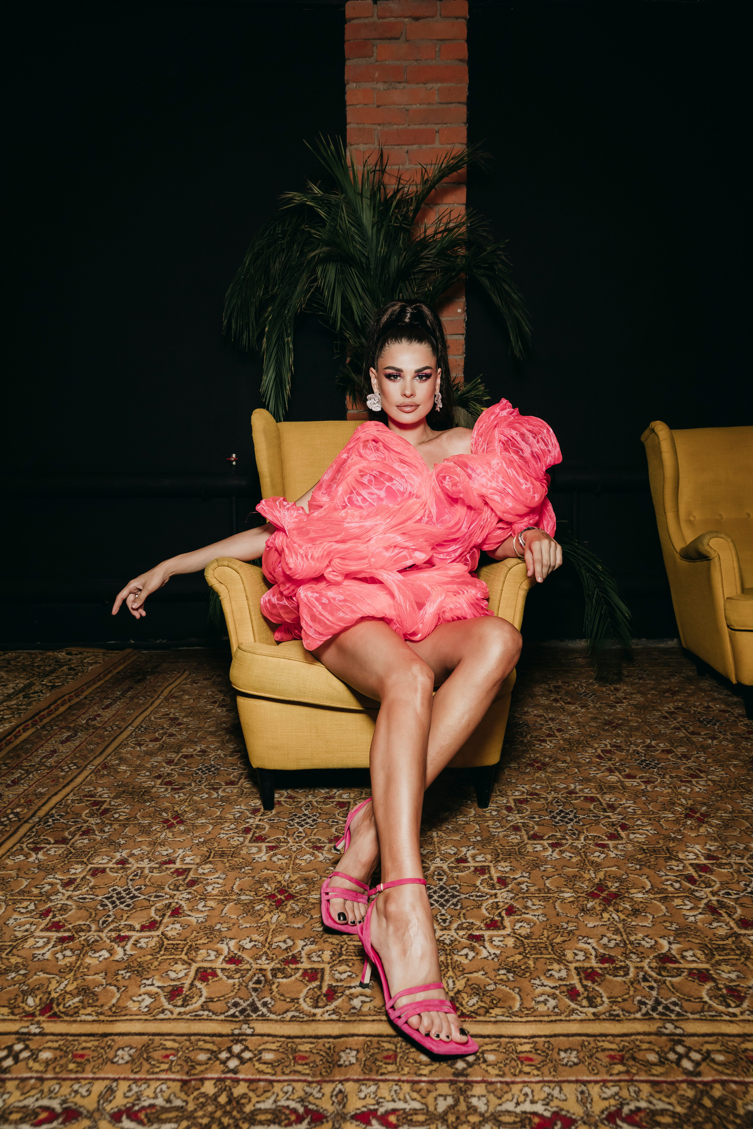 «PINCHFIT» Ирины Пинчук. «Птичка на проводе»: информационный портал в Москве