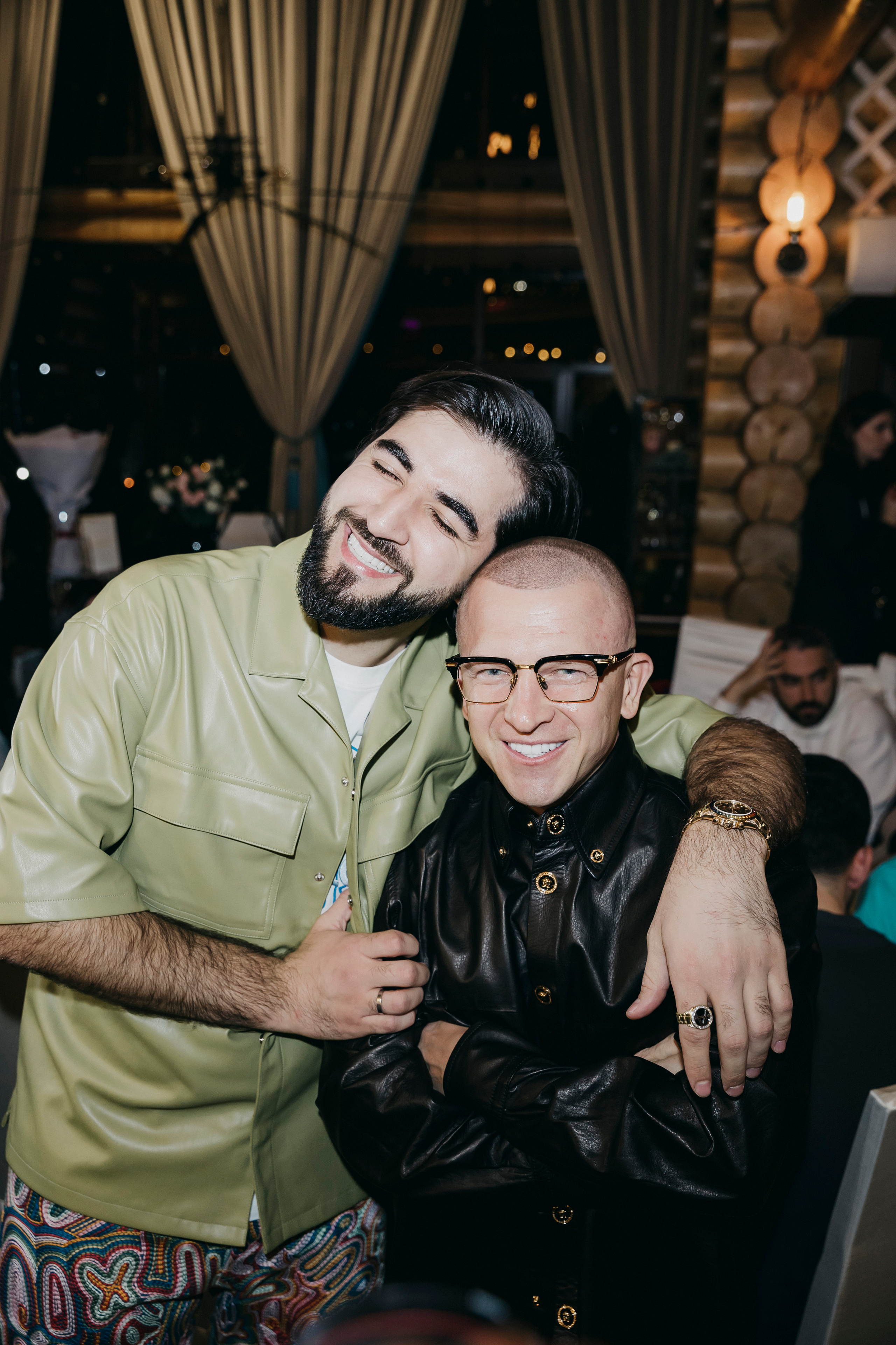 Эльман и Пашу на дне рождении Эльмана