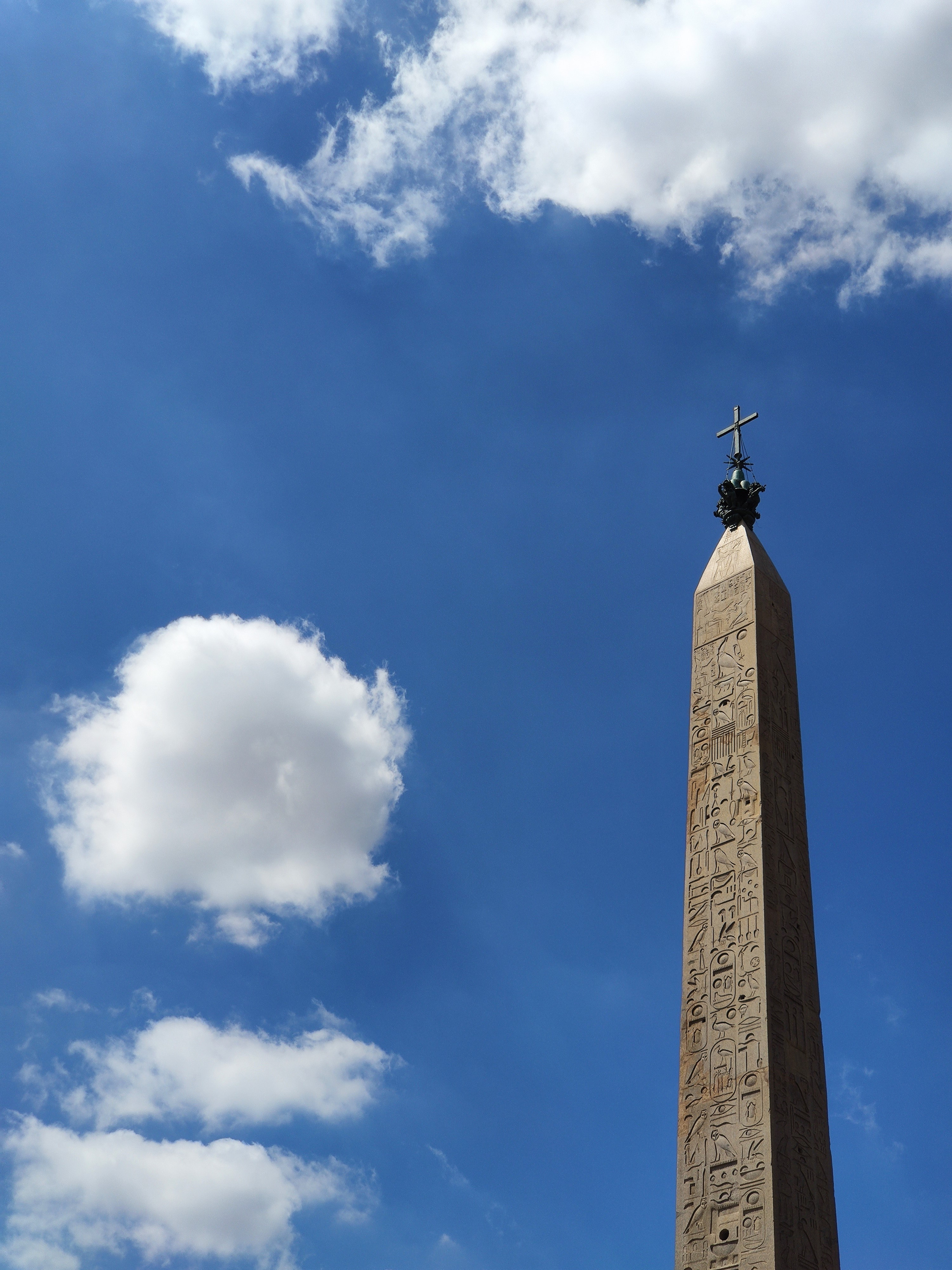 Архитектура и городские ритмы. Любовь Каширская — фотограф для малого бизнеса и специалистов