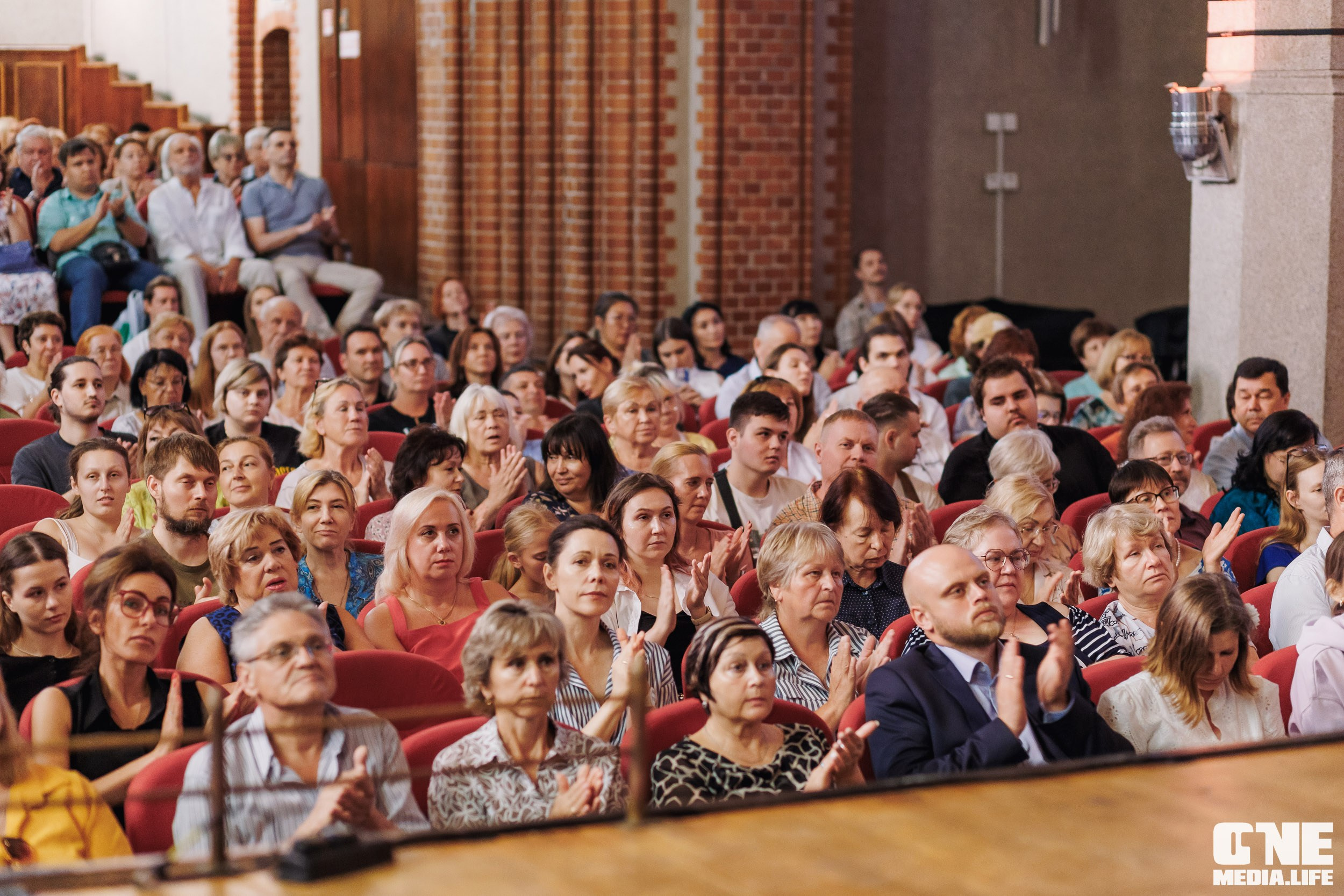 Фоторепортаж из Калининградской филармонии. One Media Life: фоторепортажи, фотоотчеты с мероприятий и заведений