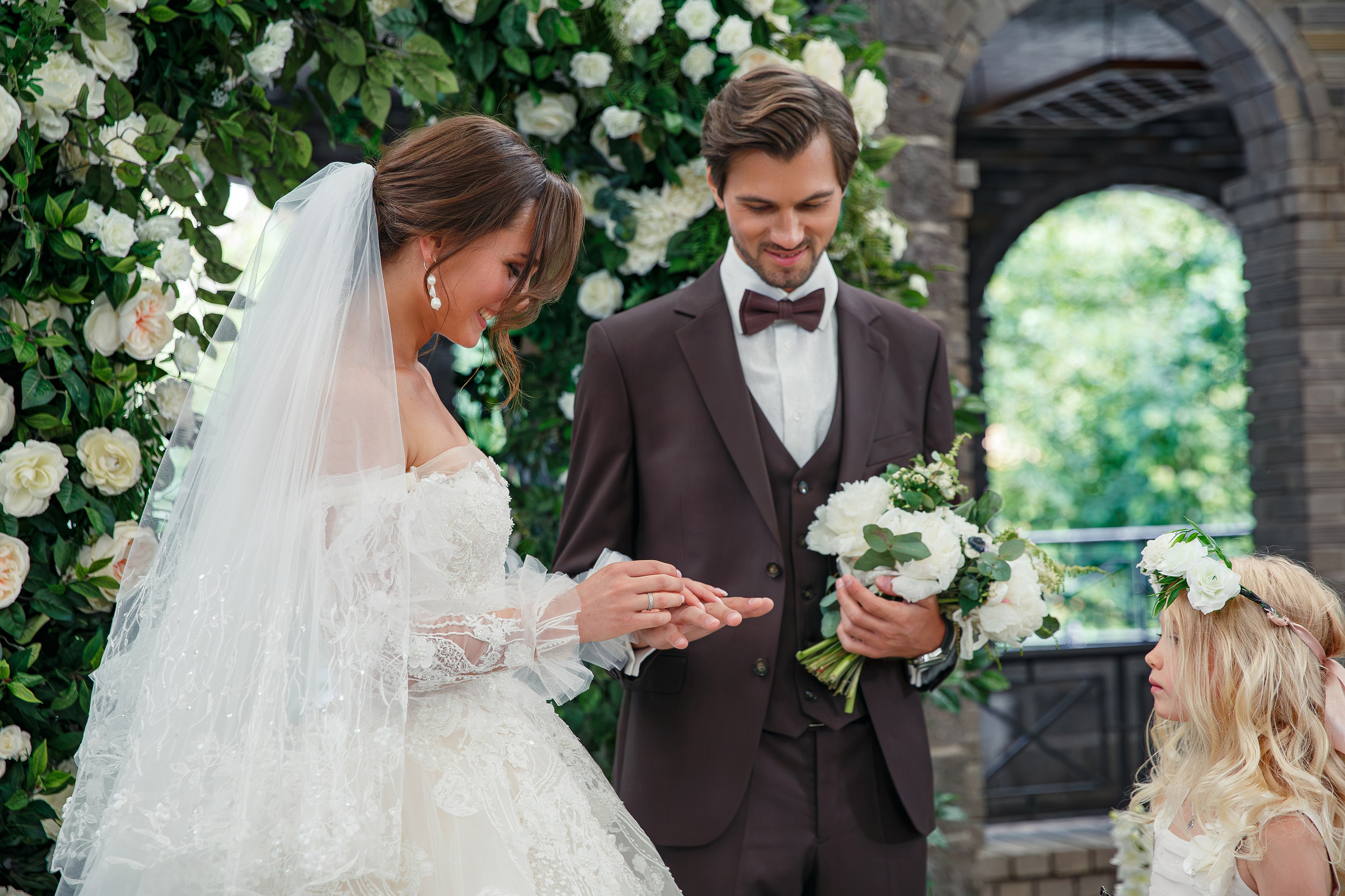 Свадебная фотосессия в парк отеле Немчиновка. Свадебный фотограф Москва и МО Сергей Киржаев