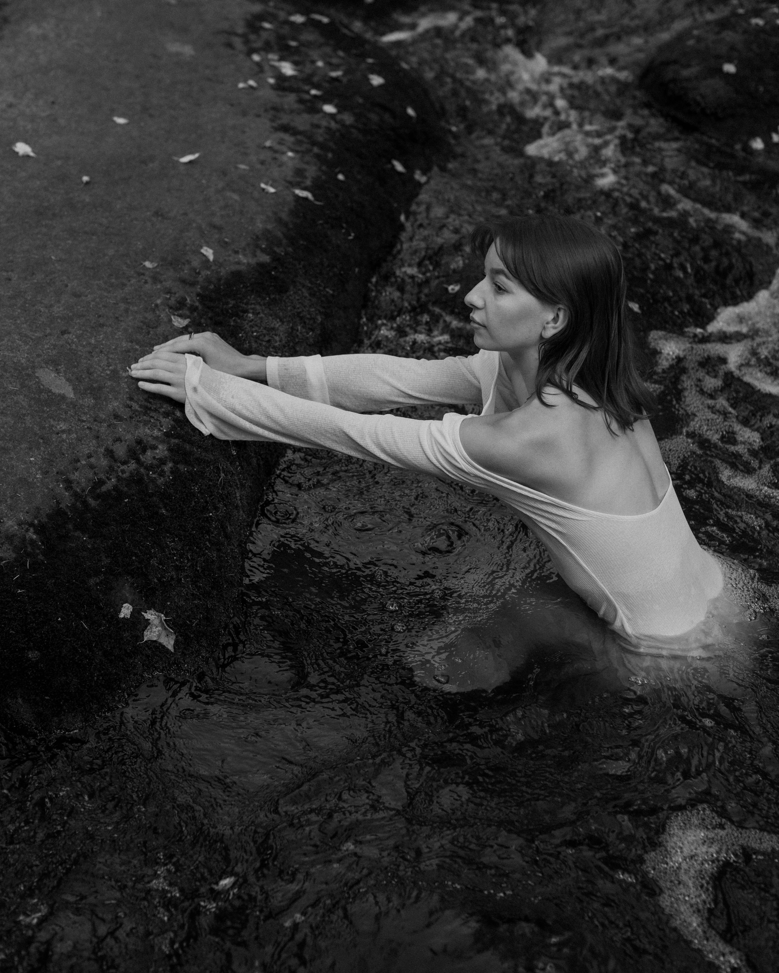 Аня. Женский фотограф. Создатель украшений ручной работы. Модель