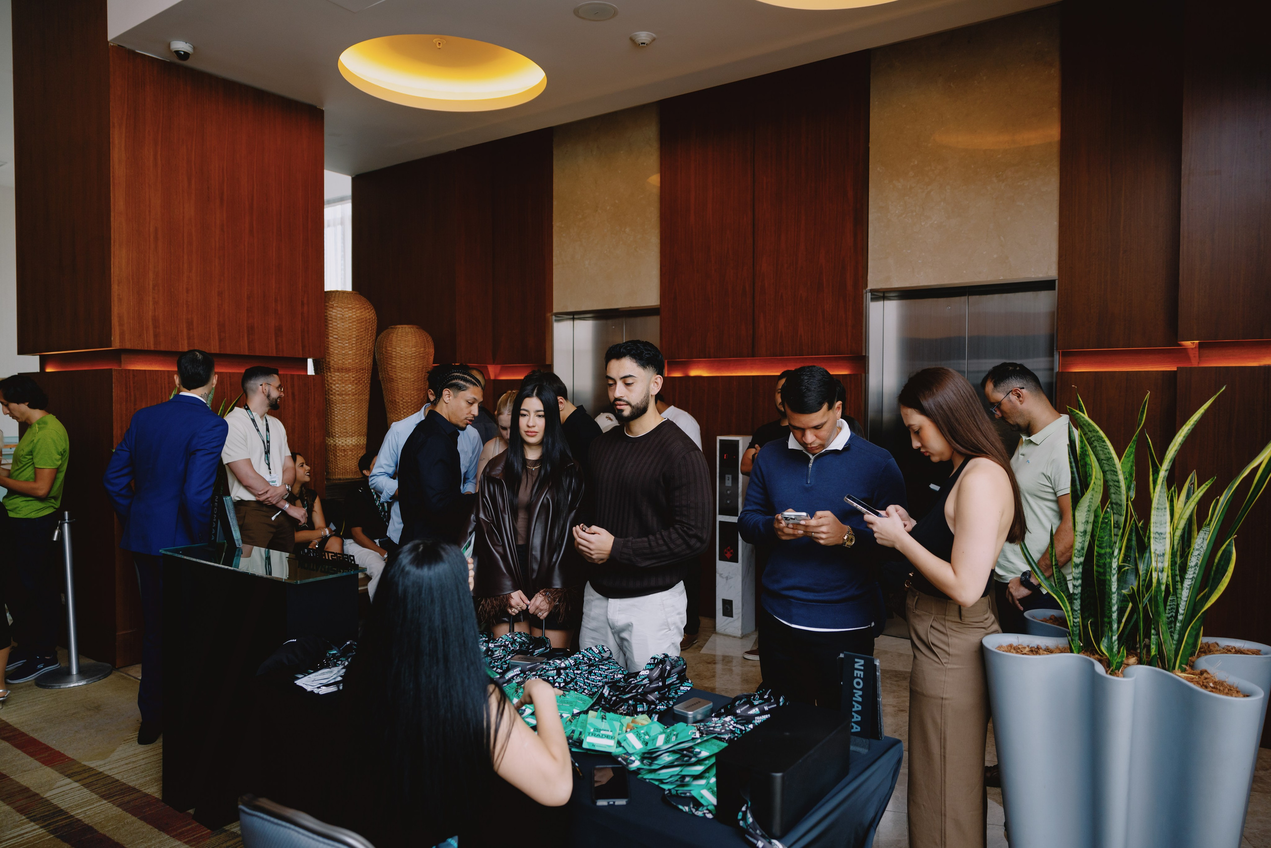 TRADERS DAY By NeomAAA Medellin. NeomAAA Funds Gallery