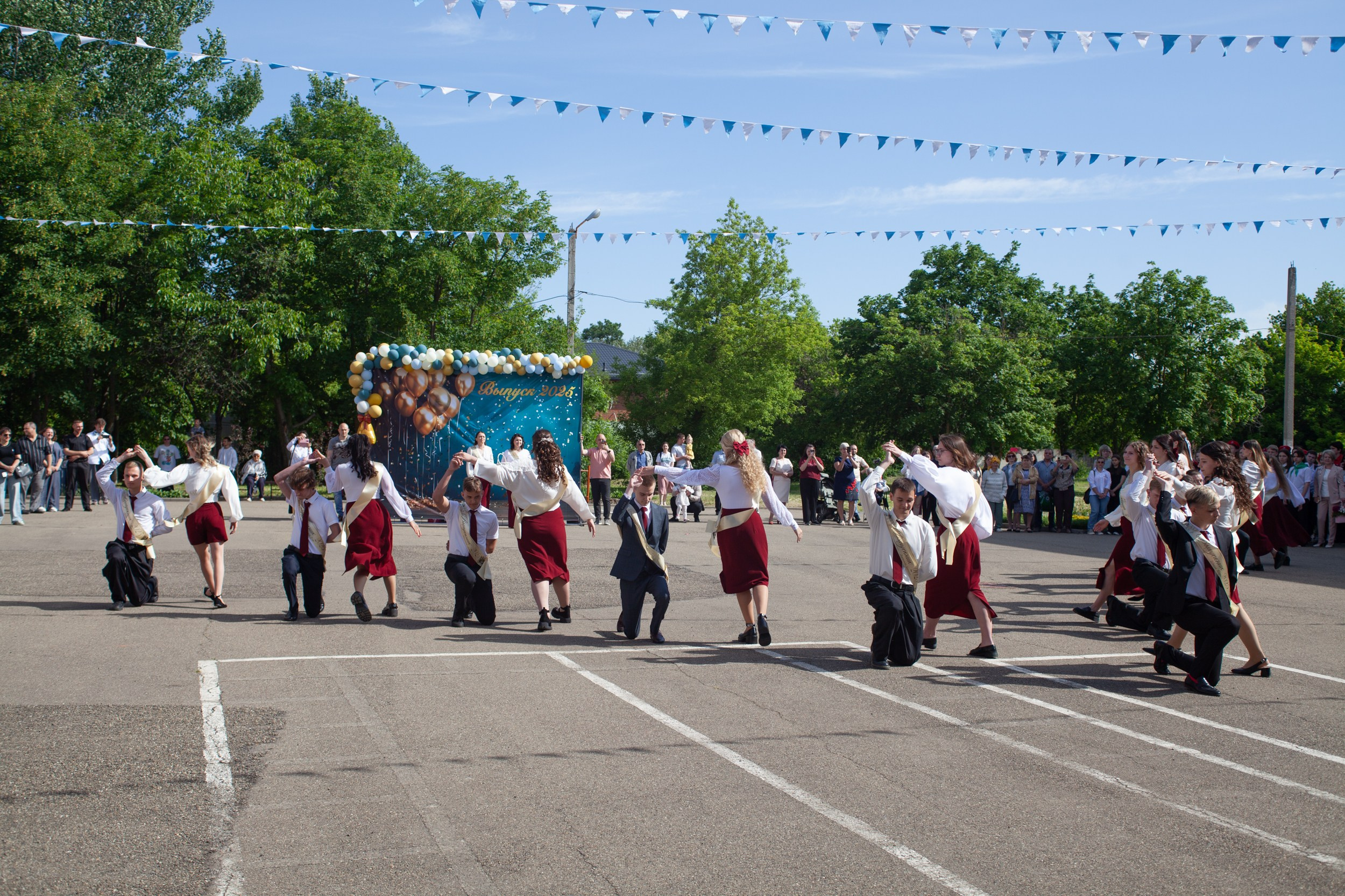 Последний звонок в Десяточке